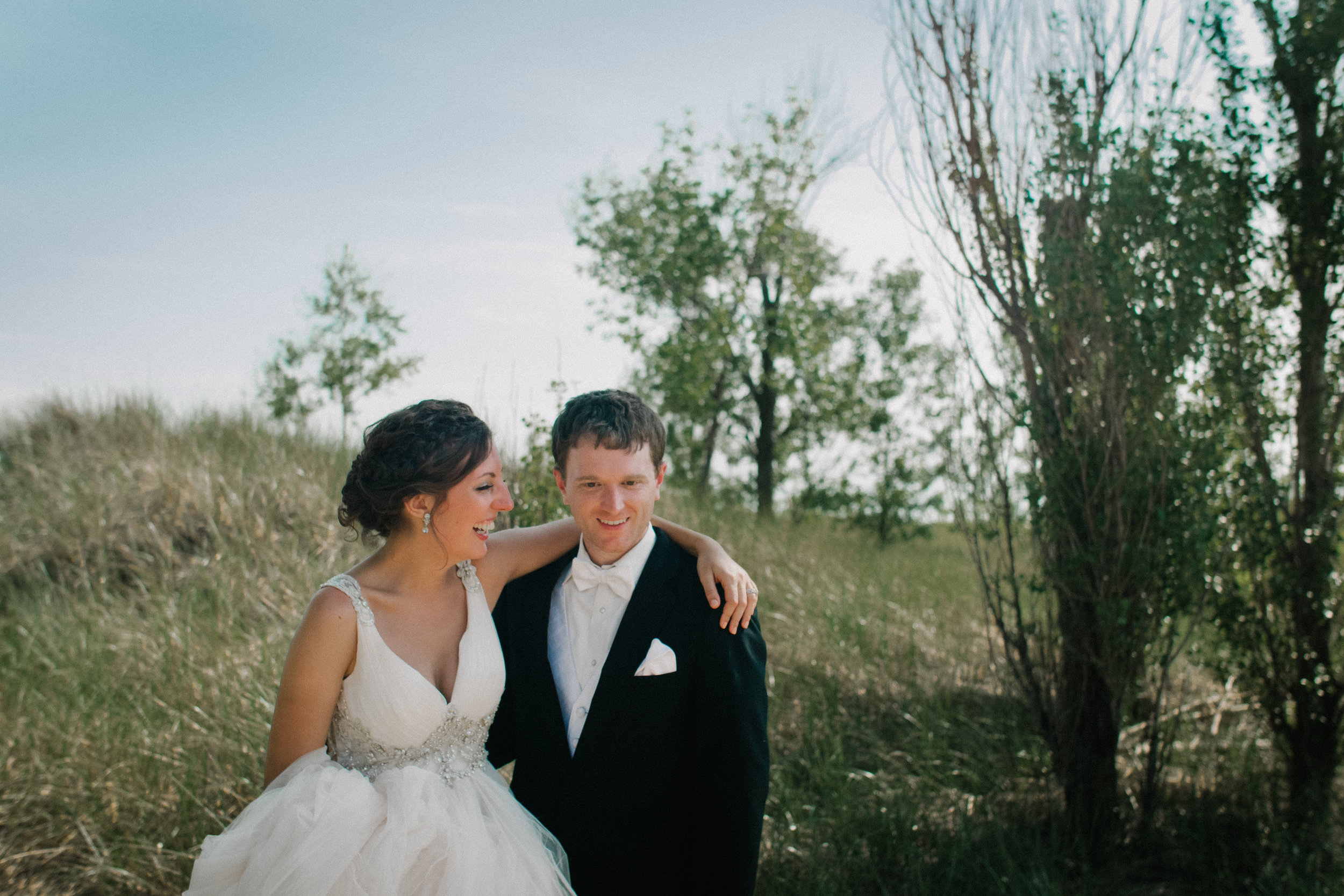 Photography-Chicago-Michigan-Mid-West-Wedding-Trailer-Kayla-Paul-Andres