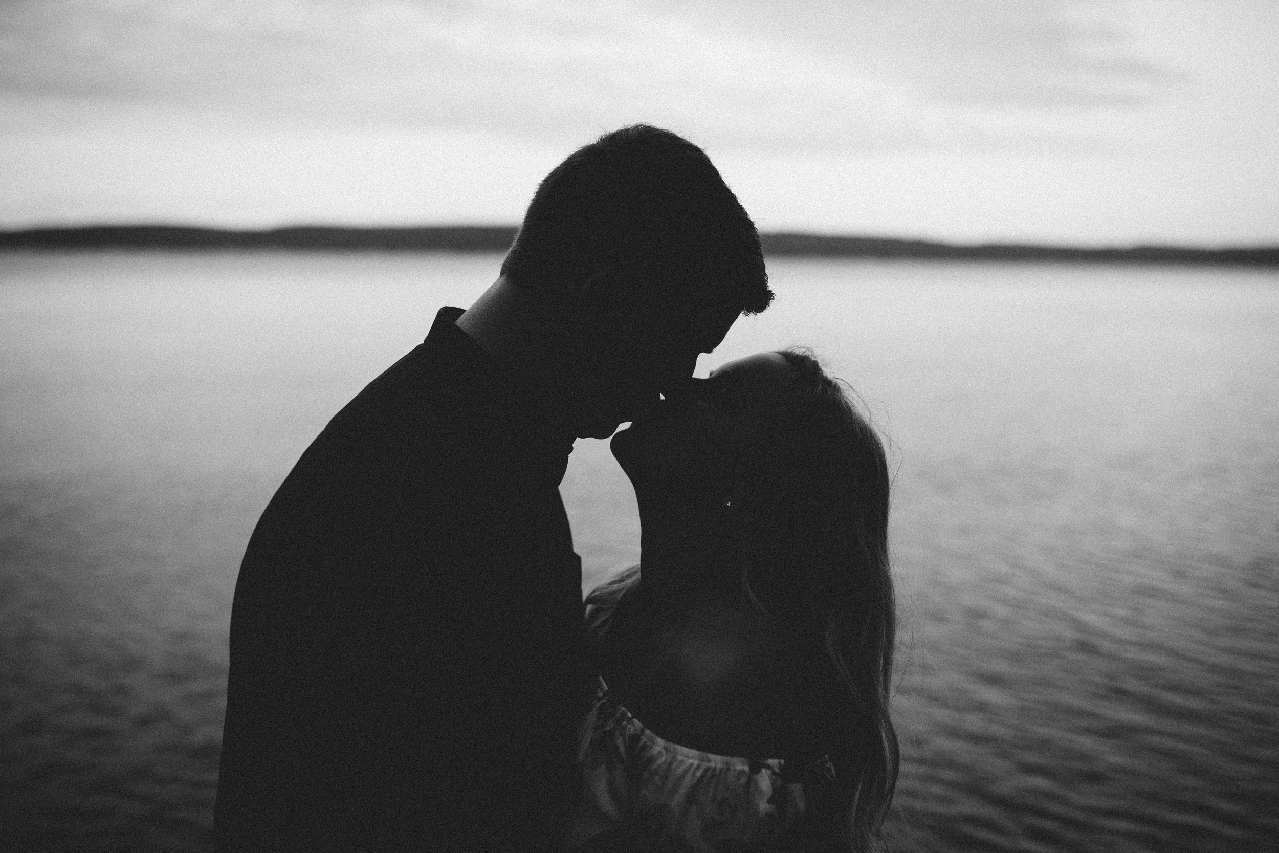 COURTNEY-CHRIS-FRANKFORT-ENGAGEMENT-PHOTOGRAPHY_0551.jpg
