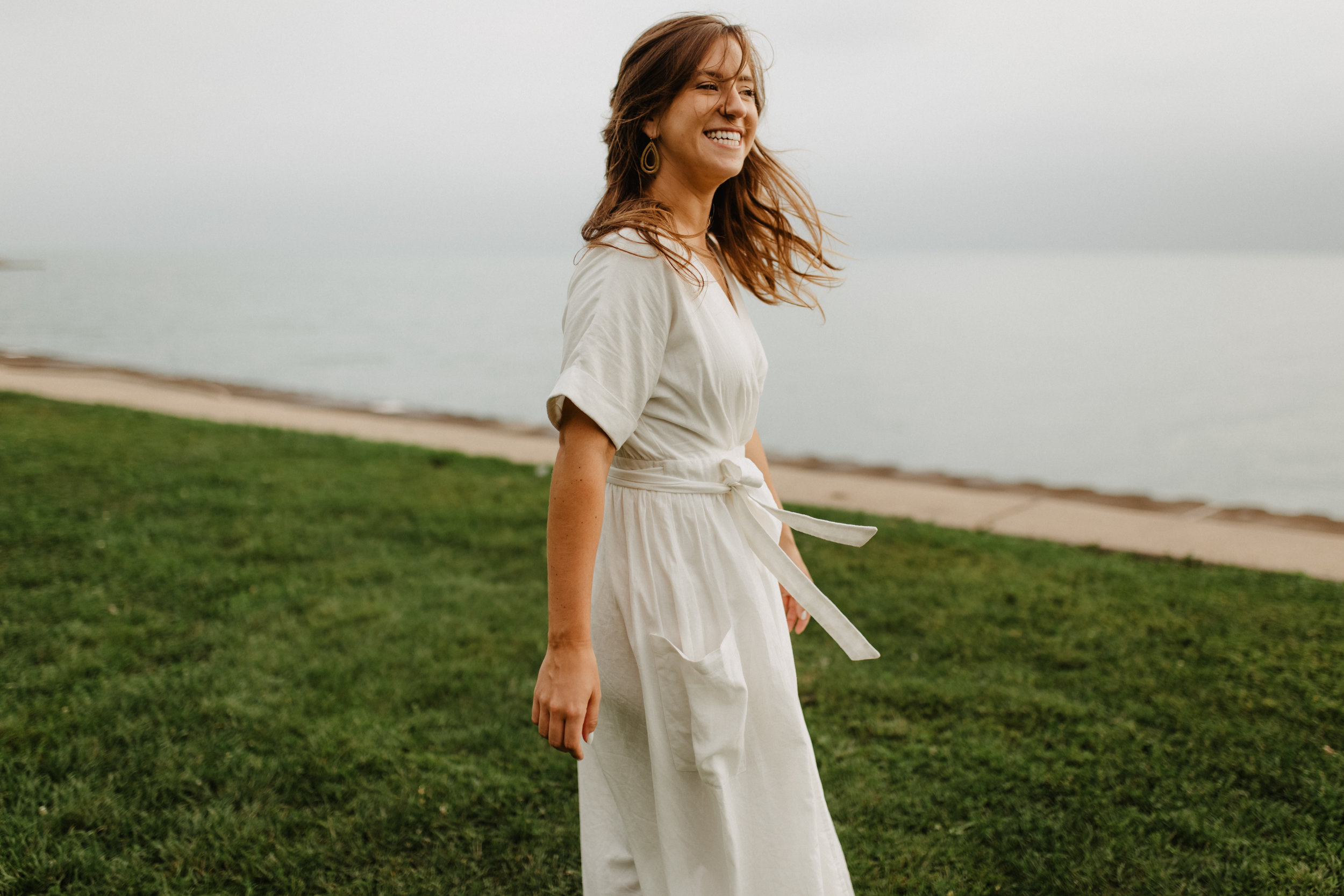 Taryn-Zak-Lake-Michigan-Engagement-9