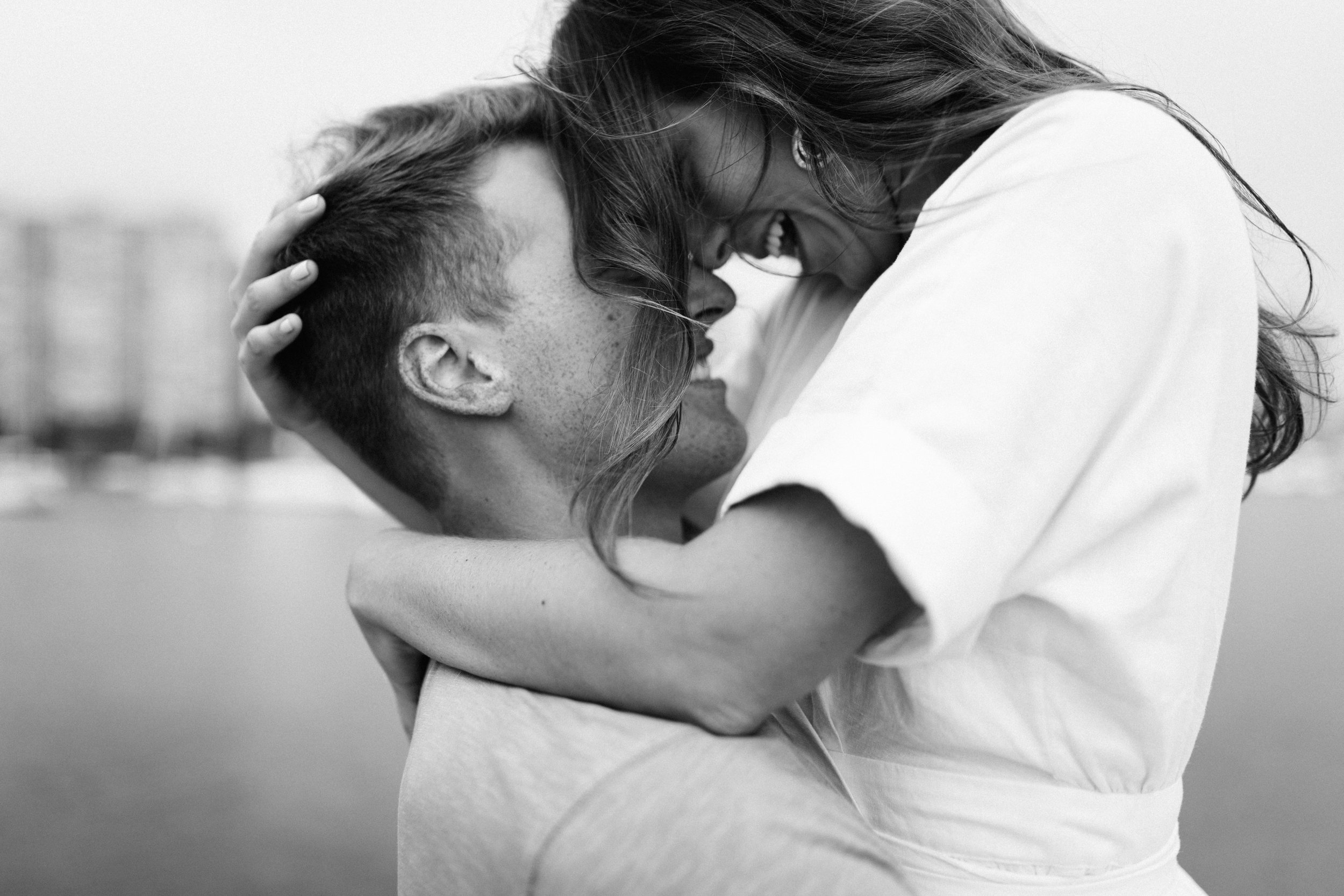 Taryn-Zak-Chicago-Engagement-37