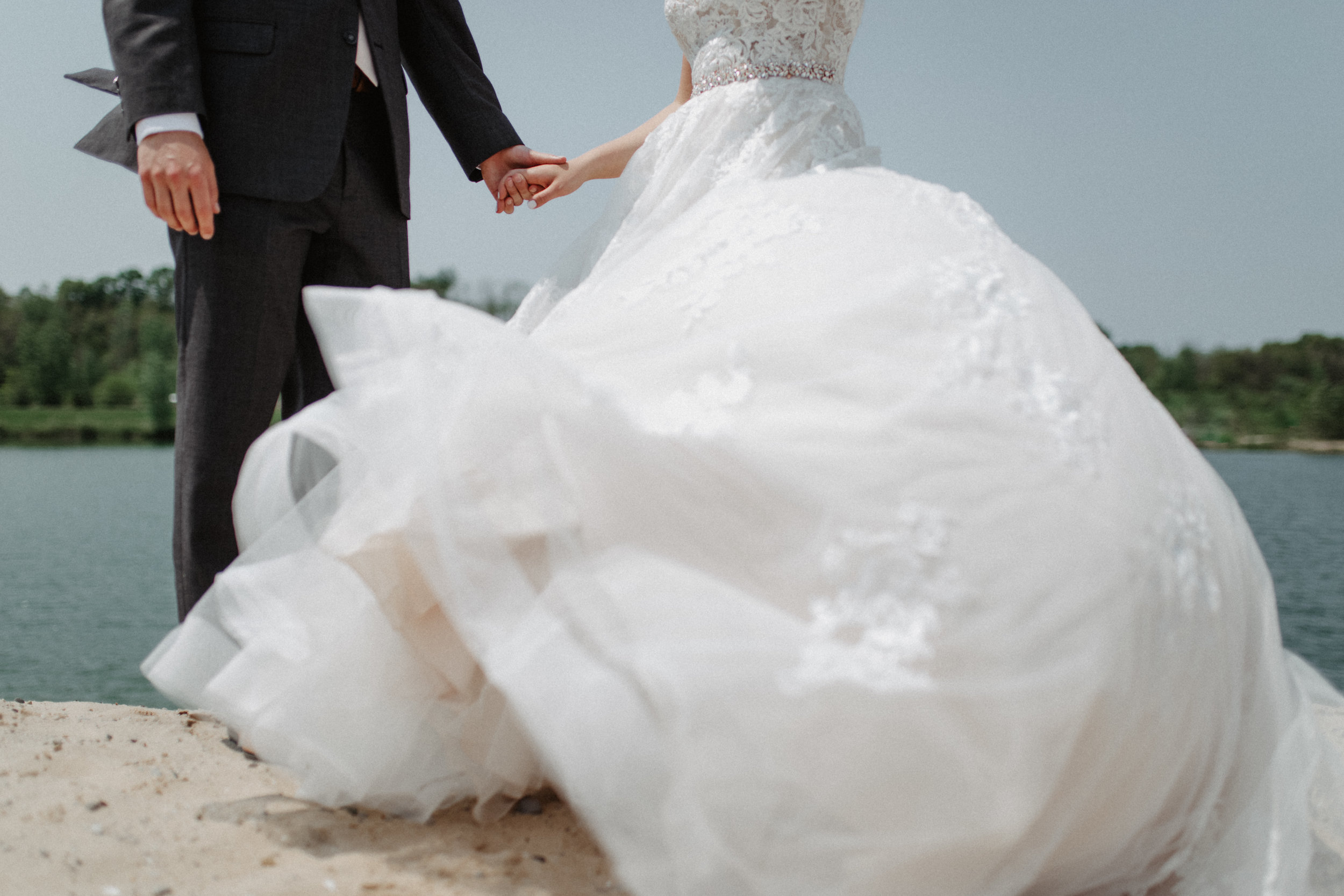 GRAYCENTOMHAMILTON-GRAND-RAPIDS-WEDDING-PHOTOGRAPHY-27.jpg