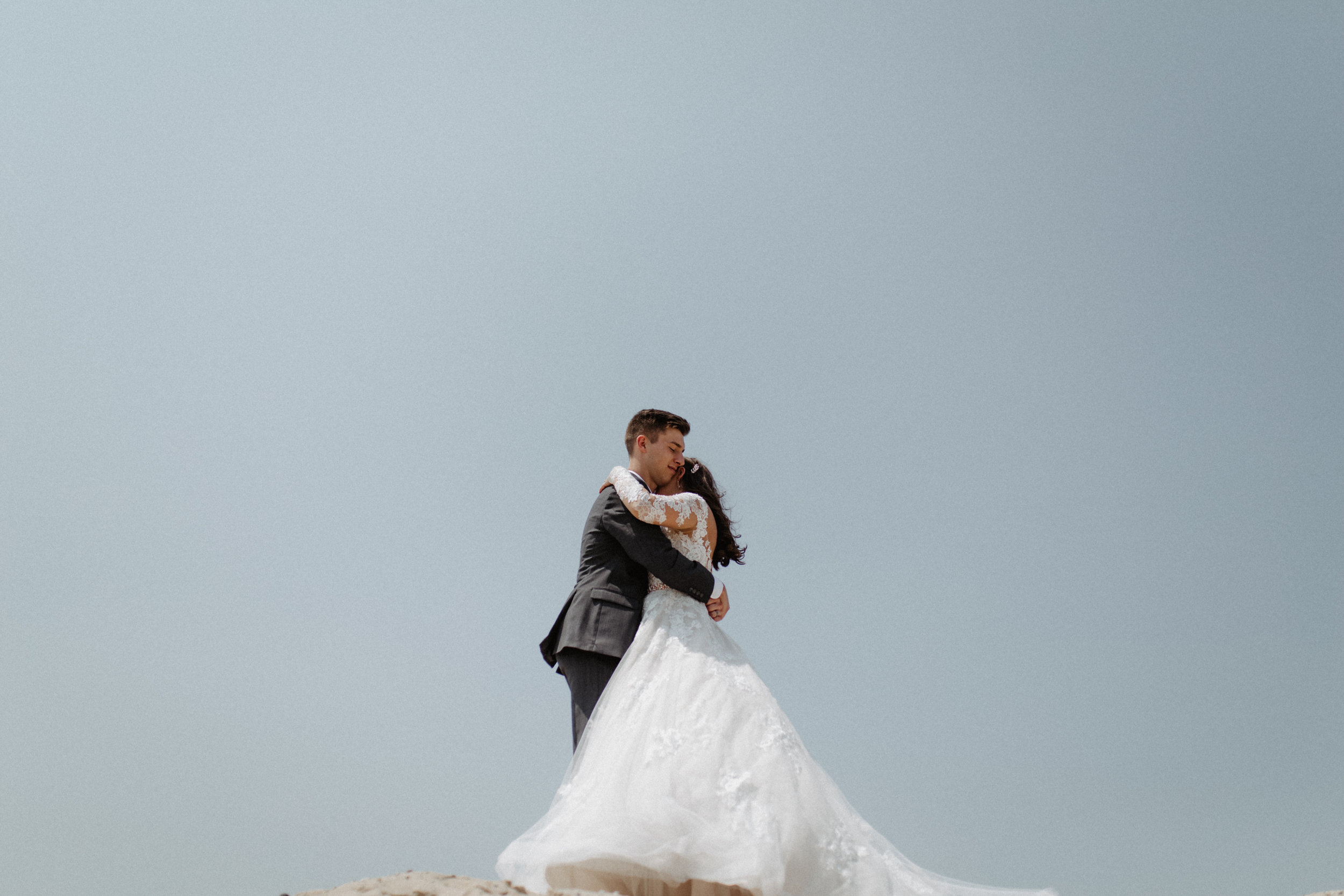 GRAYCENTOMHAMILTON-GRAND-RAPIDS-WEDDING-PHOTOGRAPHY-29.jpg