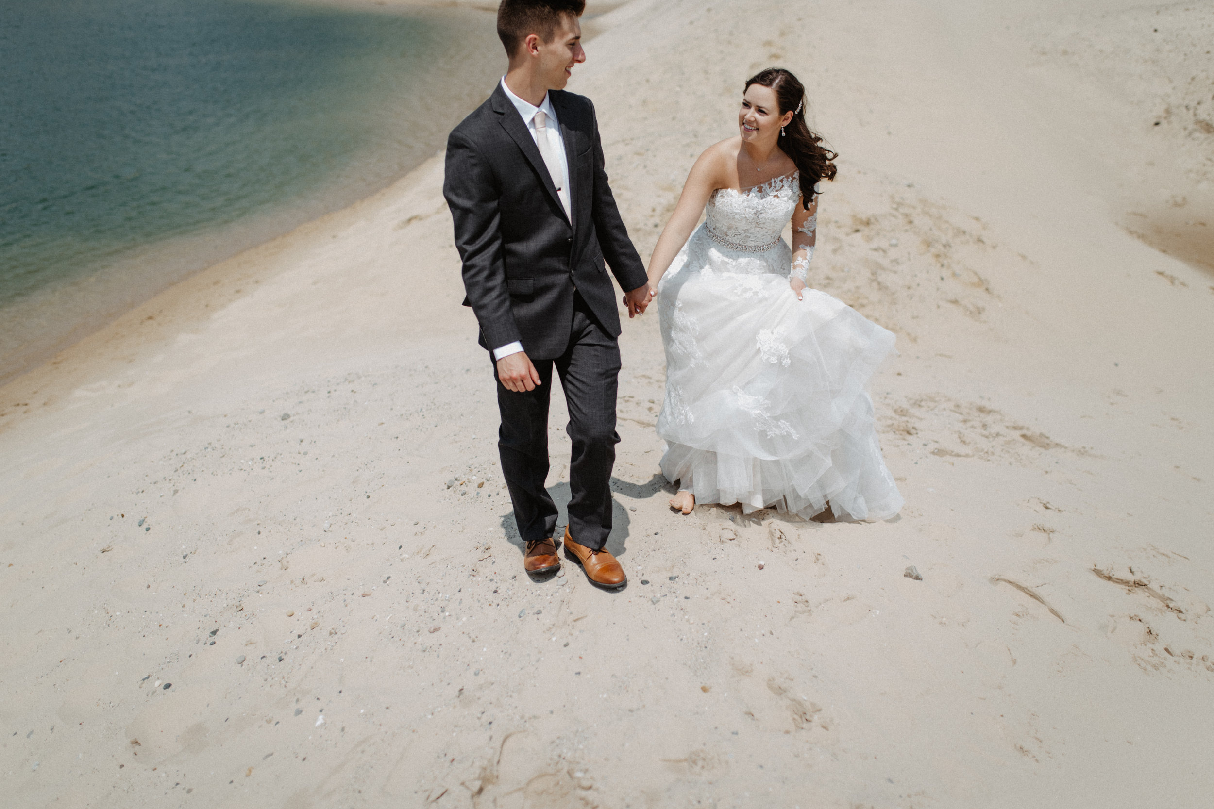 GRAYCENTOMHAMILTON-GRAND-RAPIDS-WEDDING-PHOTOGRAPHY-31.jpg