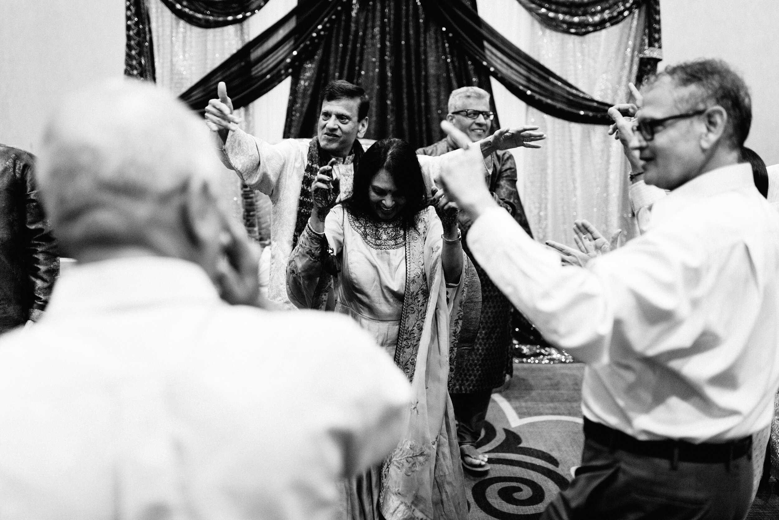 ShadowShinePictures-AnokhiAthreyaRajan-Toledo-Wedding-Photography-9.jpg