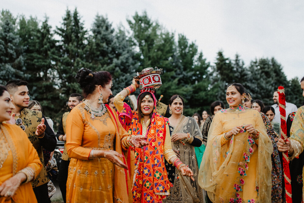 ShadowShinePictures-Sukhi-Balraj-Bains-Kaur-Grand-Rapids-Indian-Wedding-Photography-25.jpg