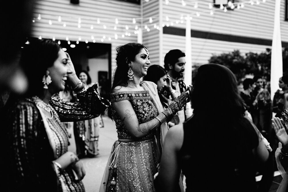 ShadowShinePictures-Sukhi-Balraj-Bains-Kaur-Grand-Rapids-Indian-Wedding-Photography-35.jpg