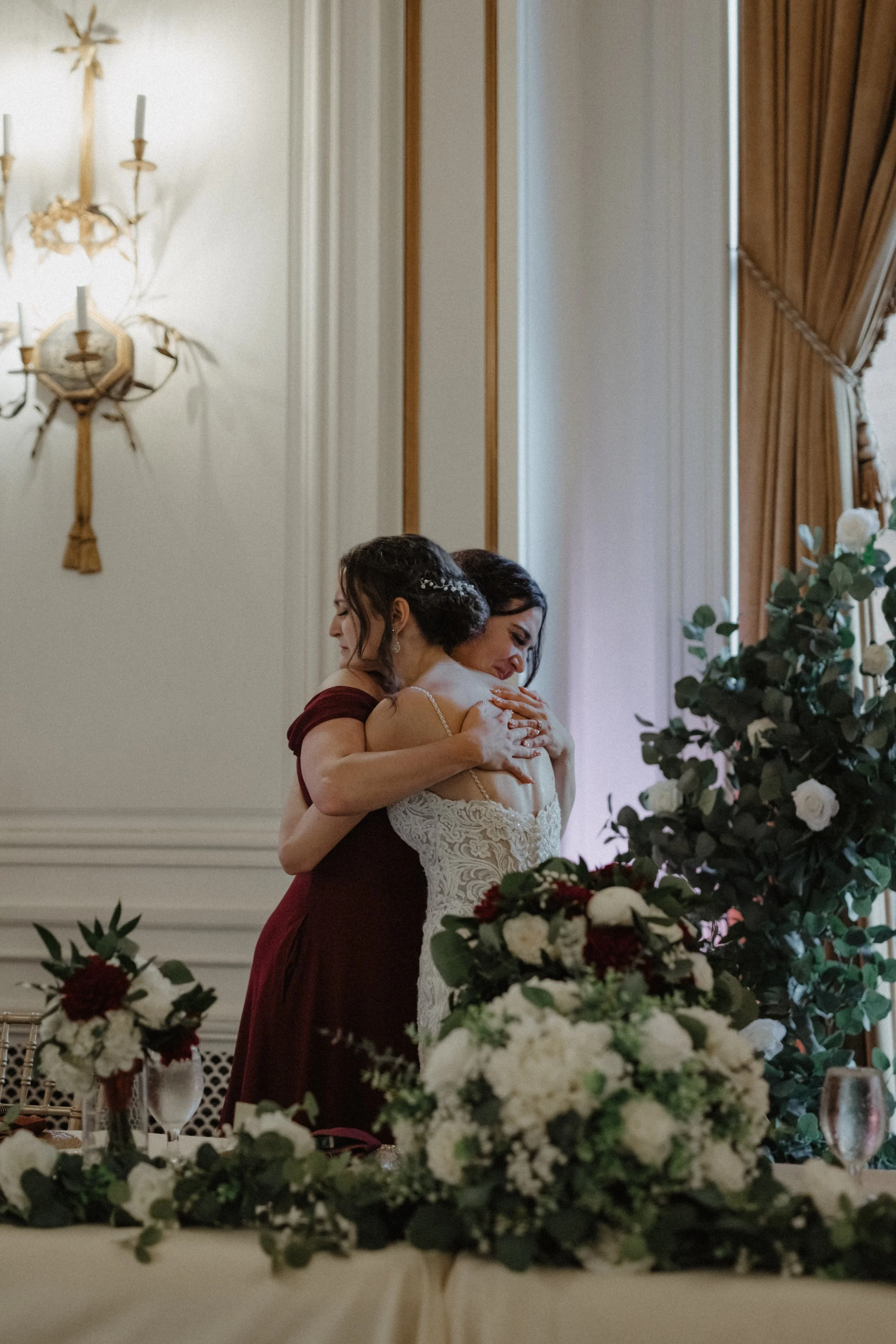 ShadowShinePictures-JeanaKyleBindas-Detroit-Wedding-Photography-512.jpg