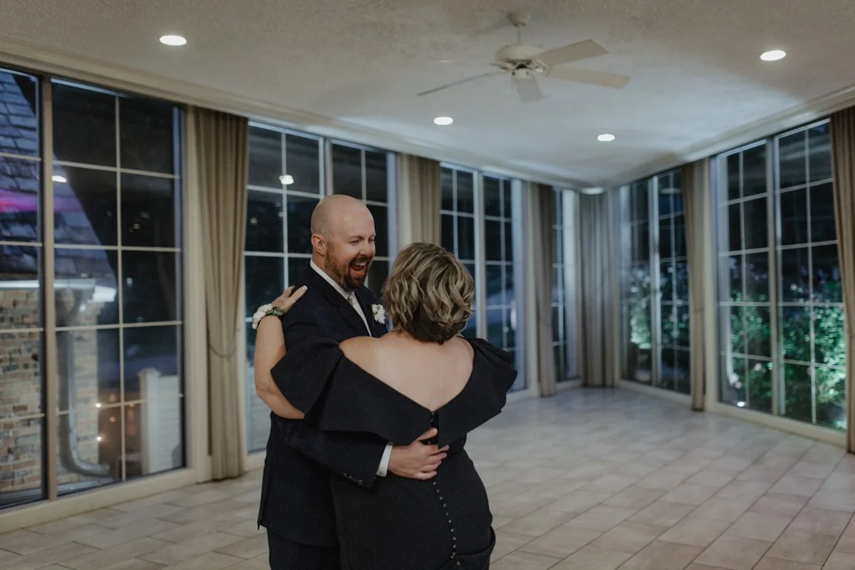 ShadowShinePictures-Wedding-Photography-Clarkston-Pine-Knob-60.jpg
