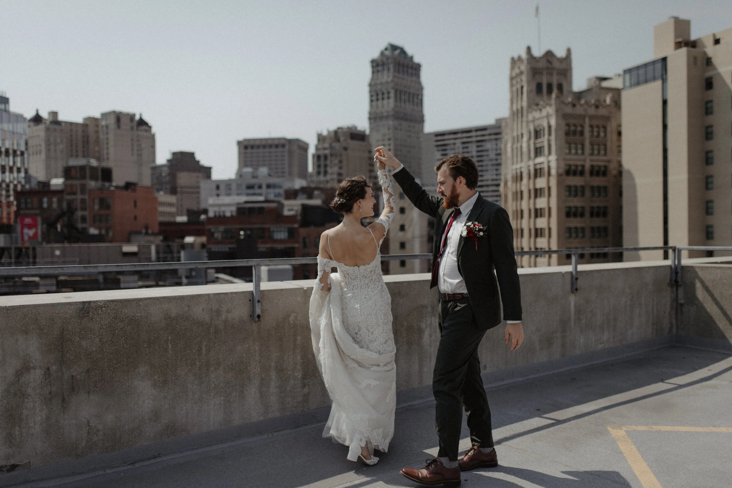 ShadowShinePictures-JeanaKyleBindas-Detroit-Wedding-Photography-164.jpg