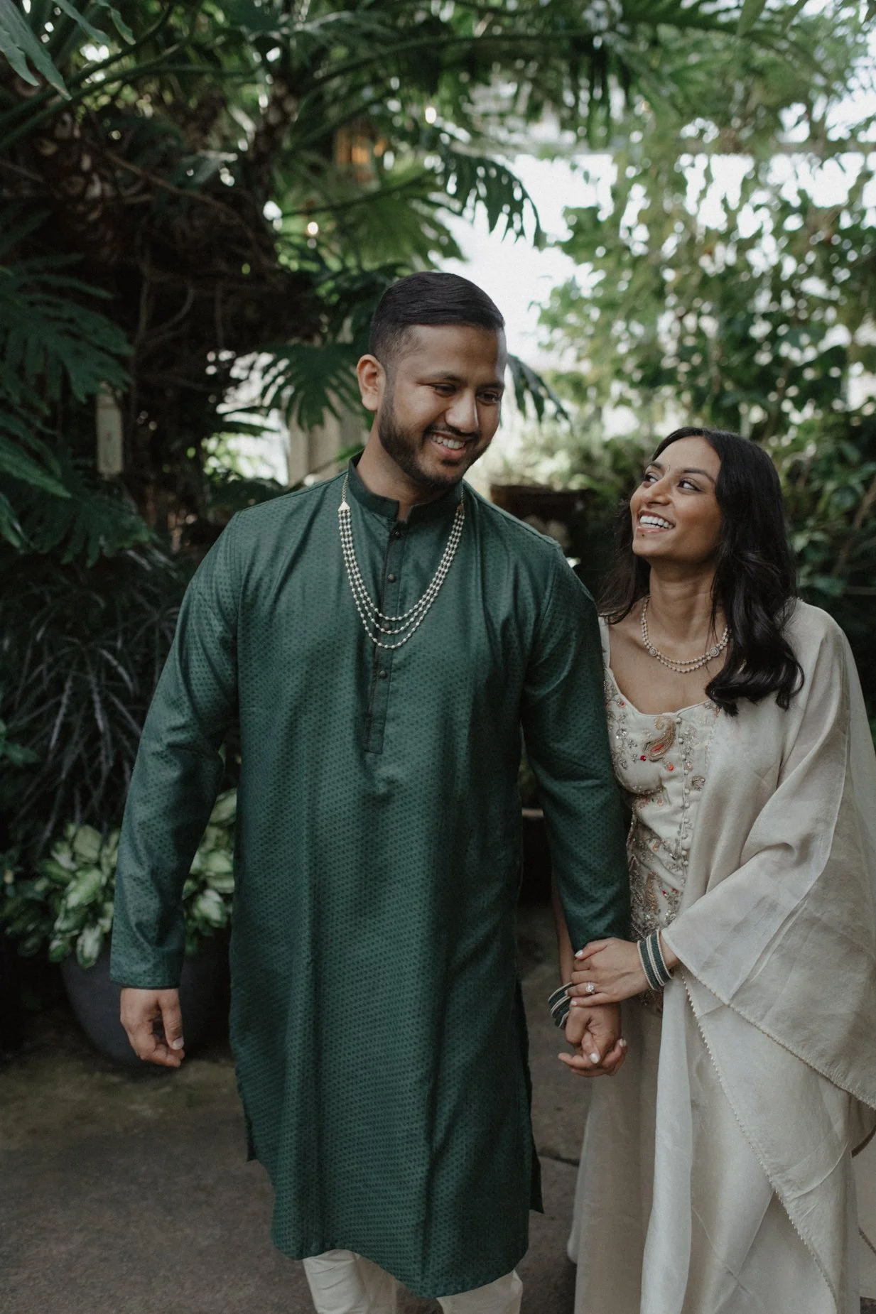 ShadowShinePictures-RakshaSagar-Detroit-Engagement-Photography-6.jpg
