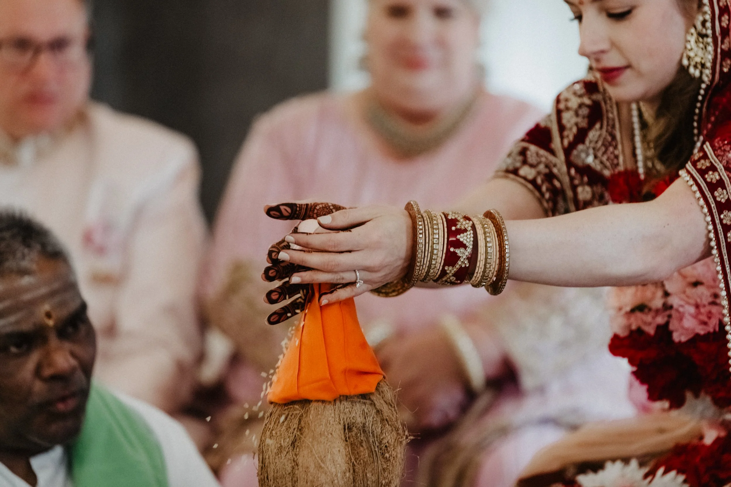 ShadowShinePictures-HollyAarasDharia-Dearborn-Wedding-Photography-209.jpg