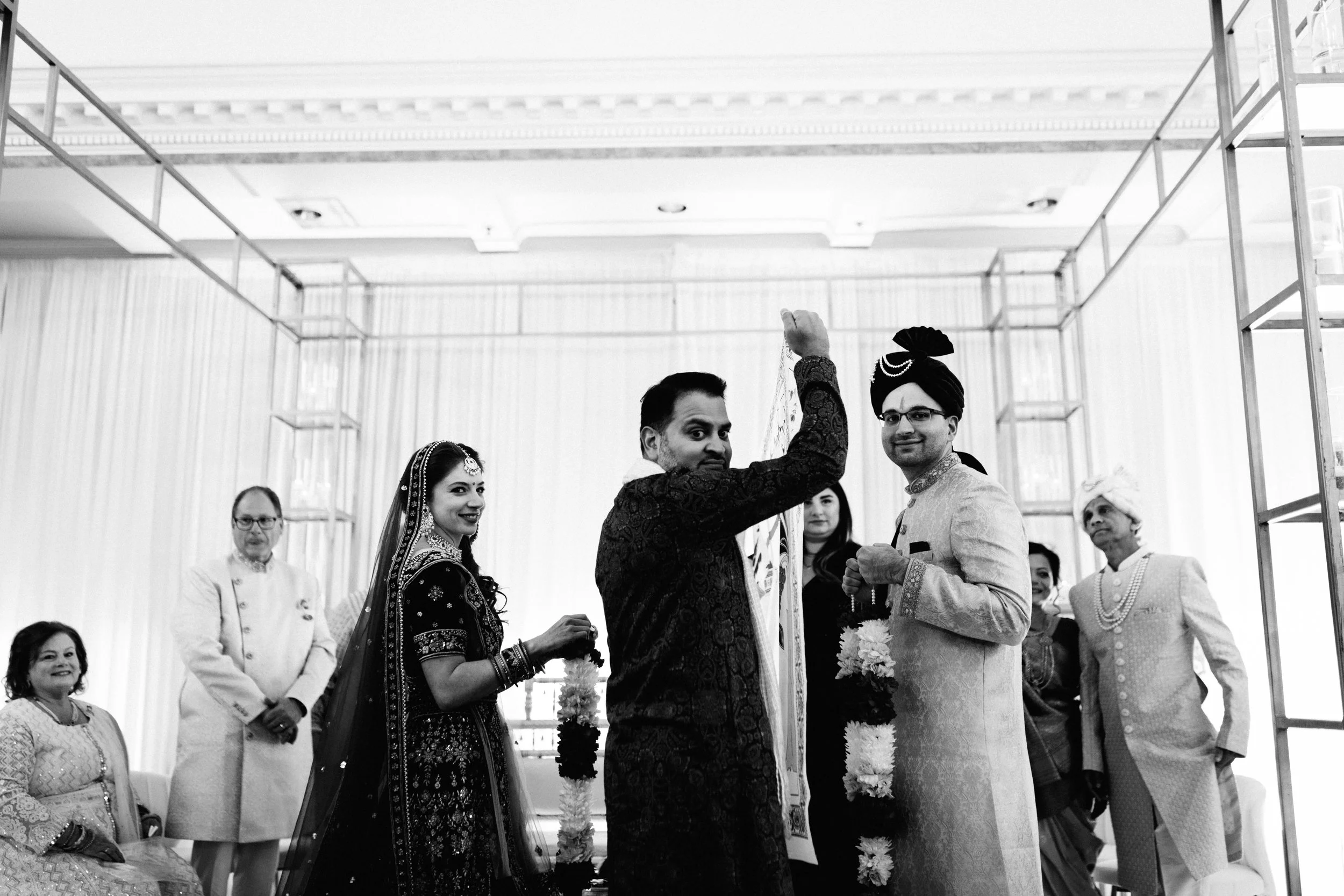 ShadowShinePictures-HollyAarasDharia-Dearborn-Wedding-Photography-199.jpg