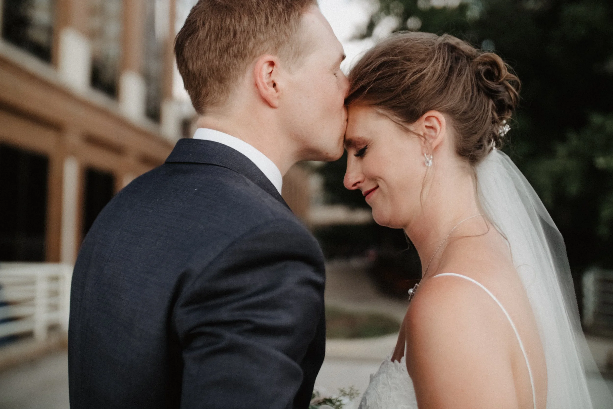 Merisa-Ryan-Heeke-Shadow-Shine-Pictures-Grand-Rapids-Wedding-Photography-27.jpg