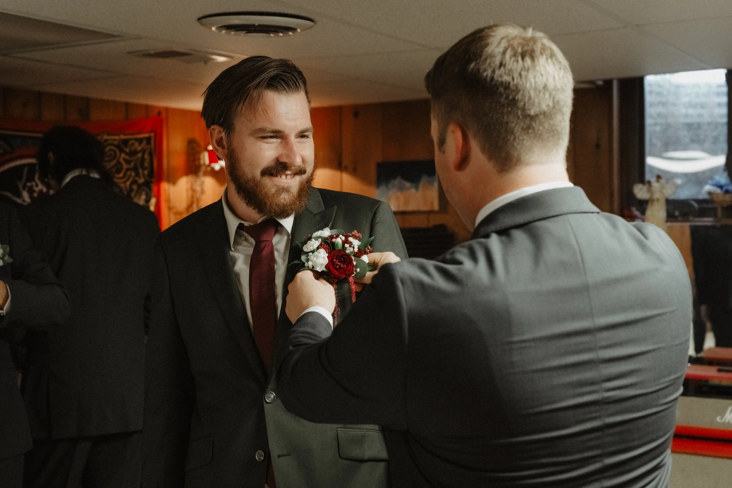 ShadowShinePictures-JeanaKyleBindas-Detroit-Wedding-Photography-46.jpg