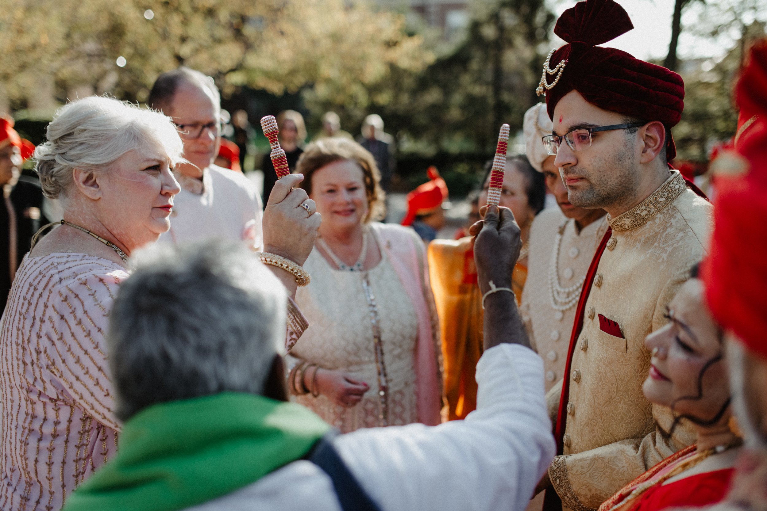 ShadowShinePictures-HollyAarasDharia-Dearborn-Wedding-Photography-164.jpg