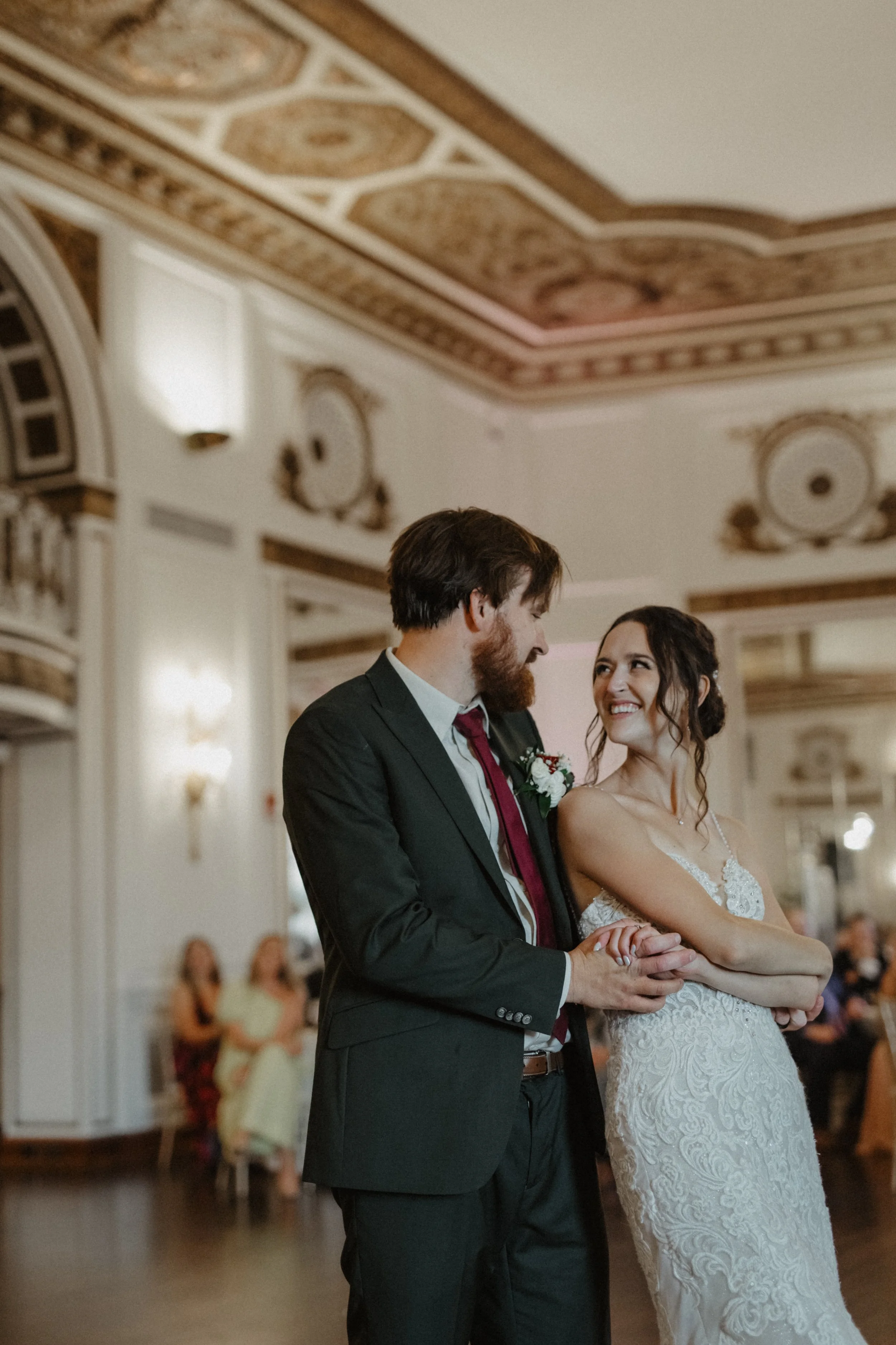 ShadowShinePictures-JeanaKyleBindas-Detroit-Wedding-Photography-480.jpg