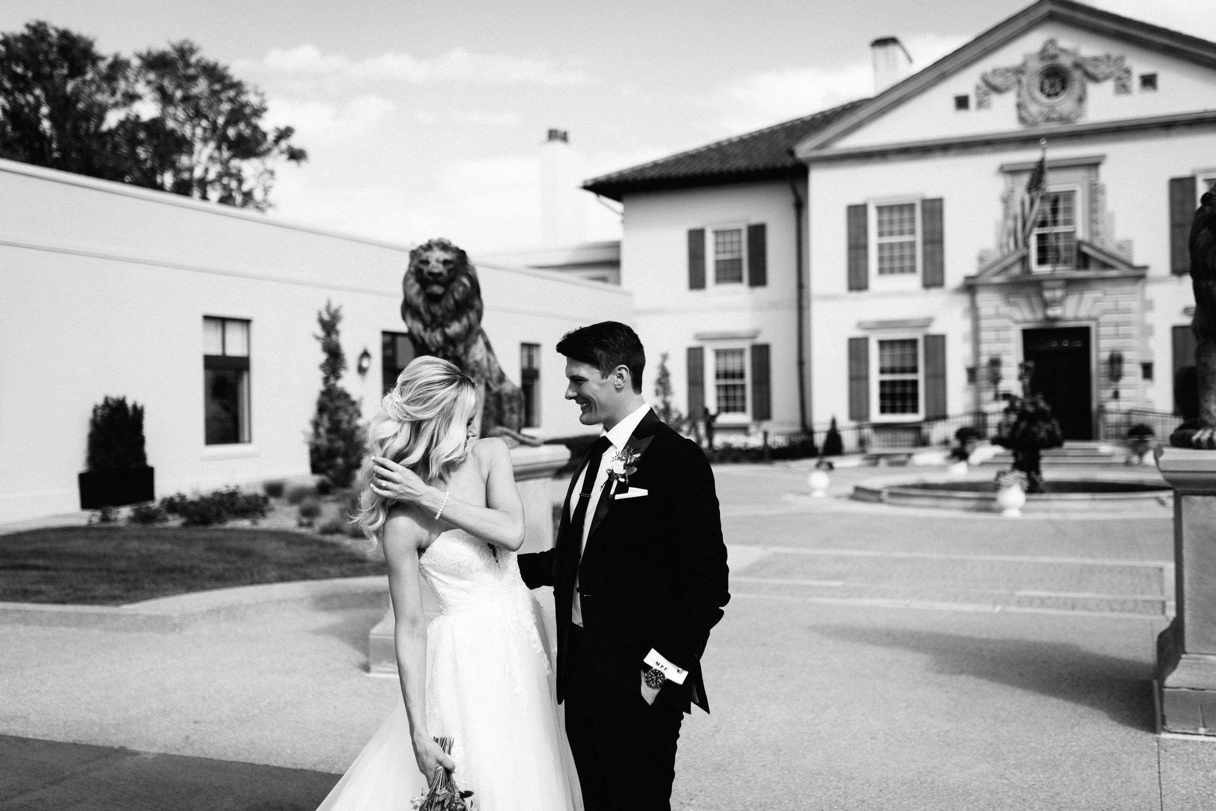 ShadowShinePictures-MeganMichaelFichter-Grosse-Pointe-Wedding-Photography-8.jpg