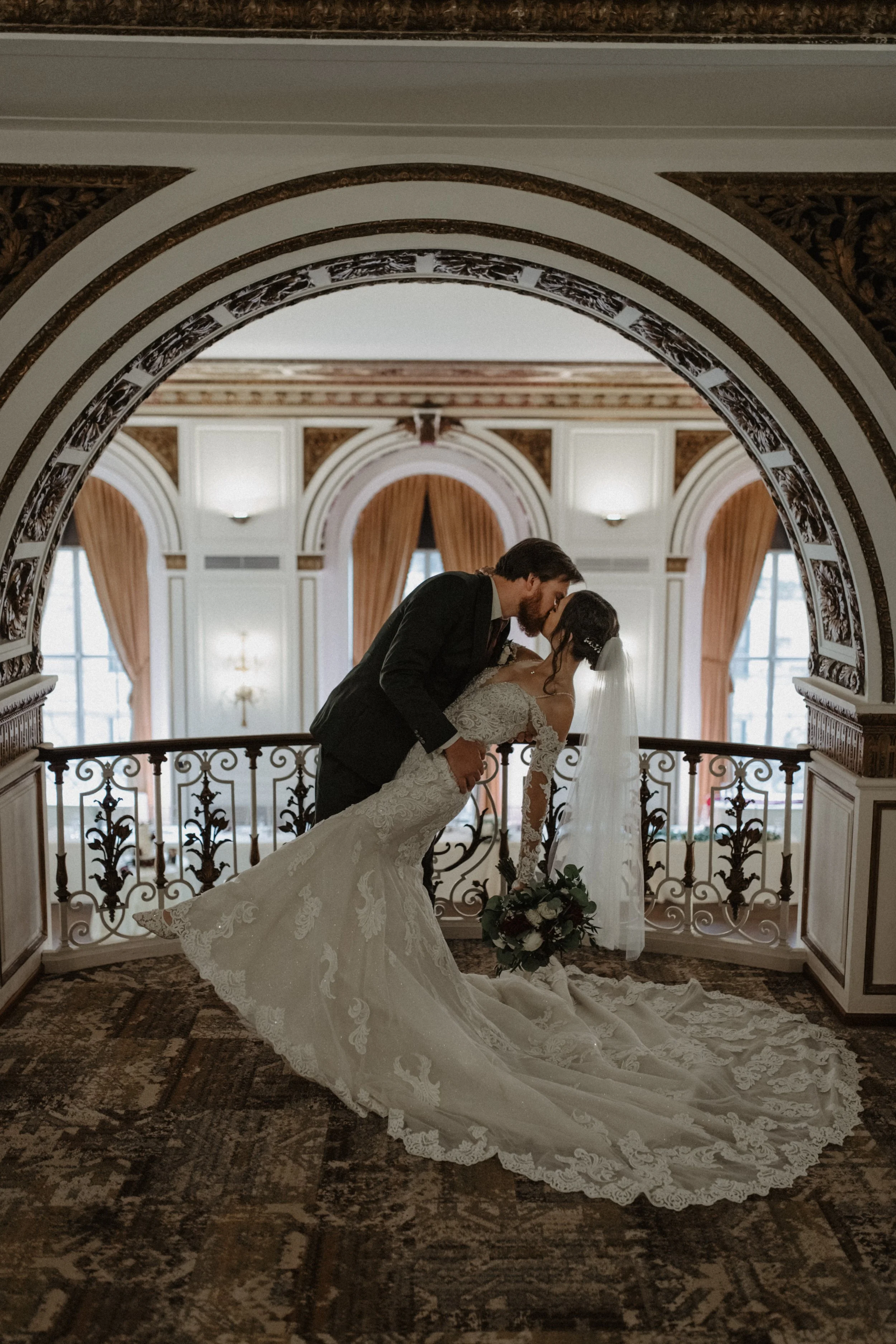 ShadowShinePictures-JeanaKyleBindas-Detroit-Wedding-Photography-293.jpg