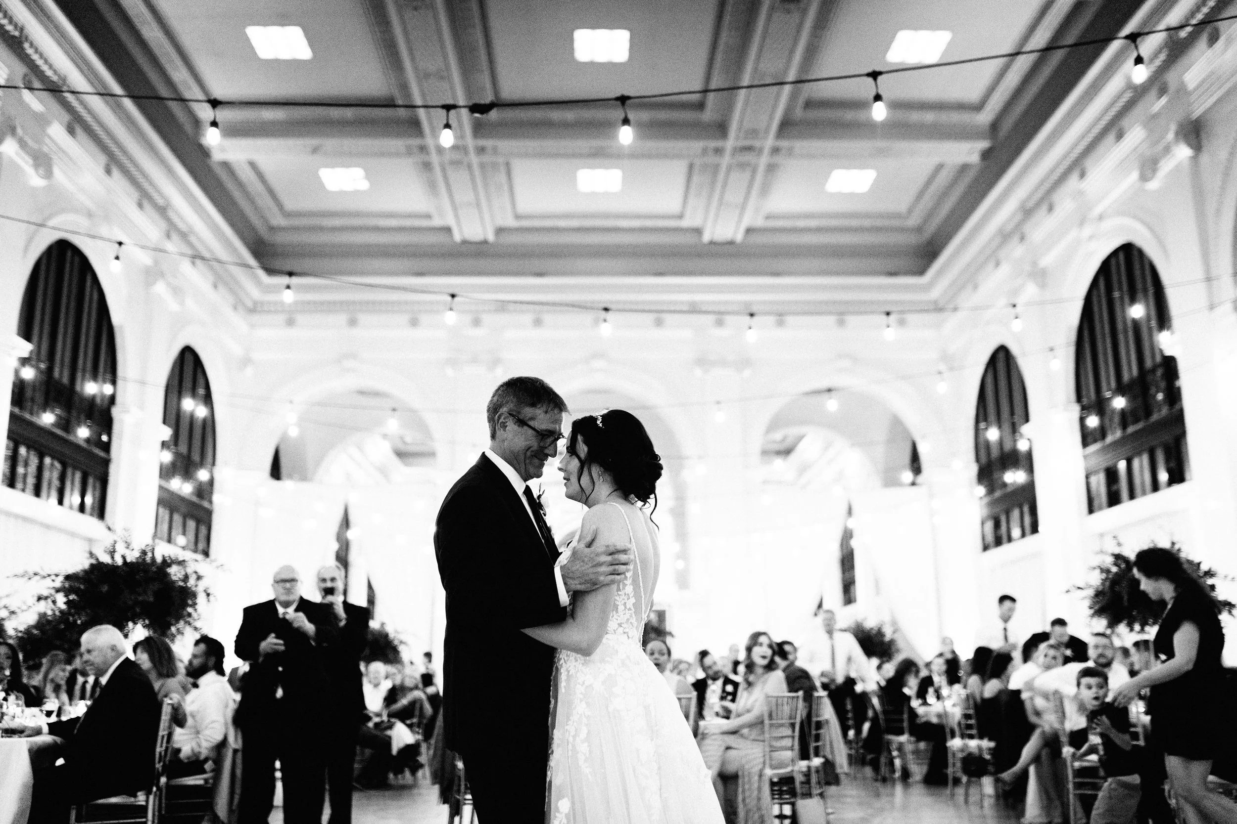 ShadowShinePictures-TaylorKirkTrentham-Detroit-Wedding-Photography-26.jpg