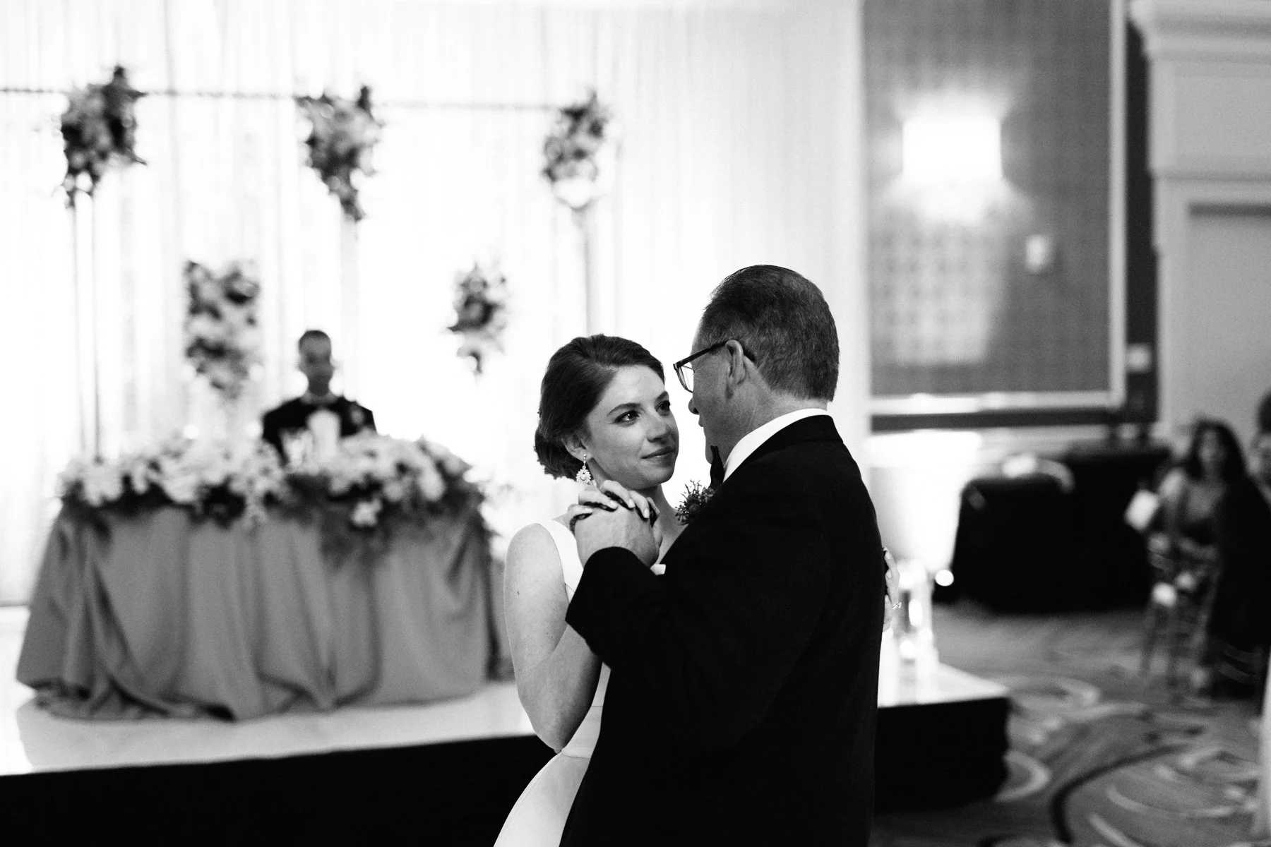 ShadowShinePictures-HollyAaras-Dearborn-Wedding-Photography-151.jpg