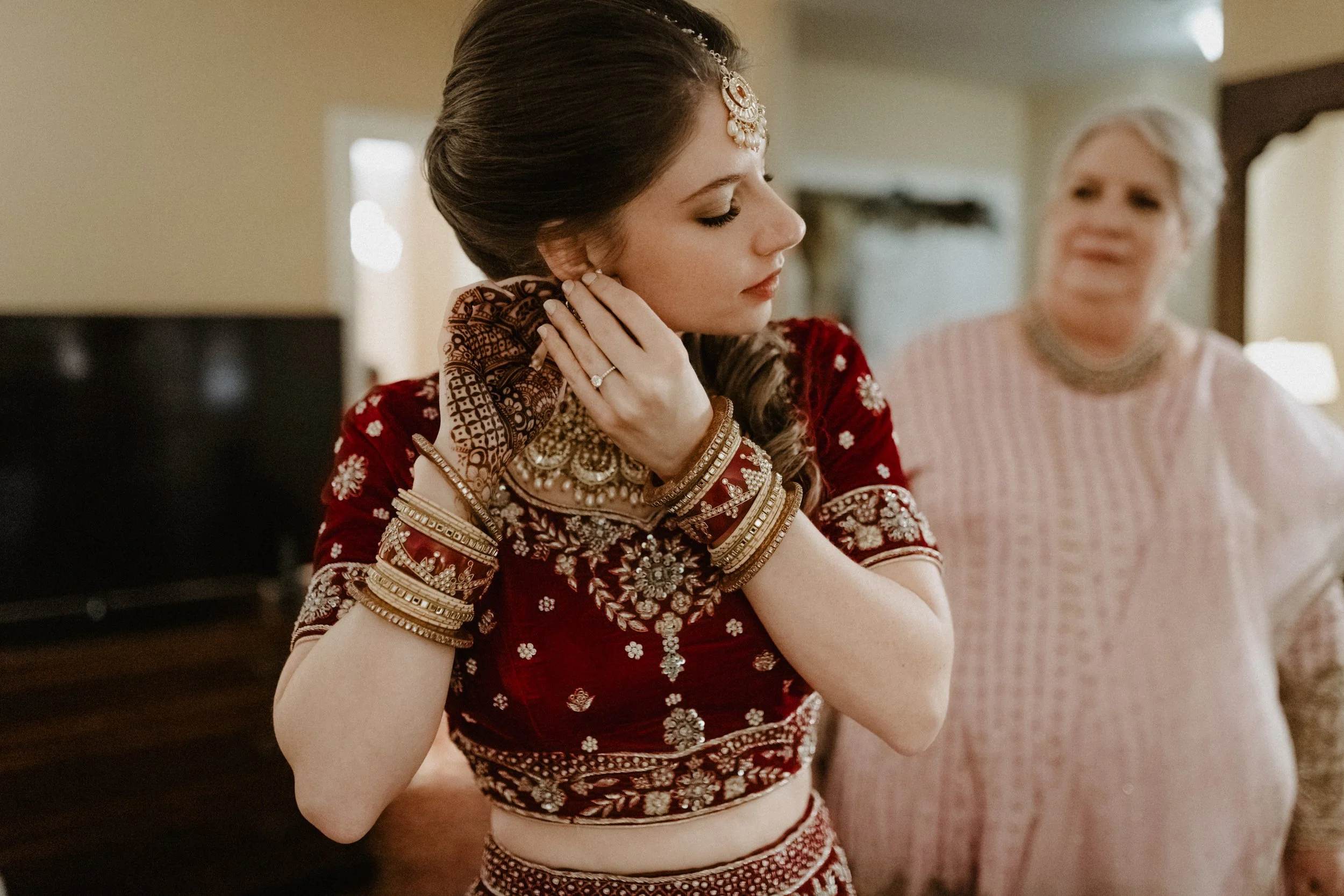 ShadowShinePictures-HollyAarasDharia-Dearborn-Wedding-Photography-17.jpg