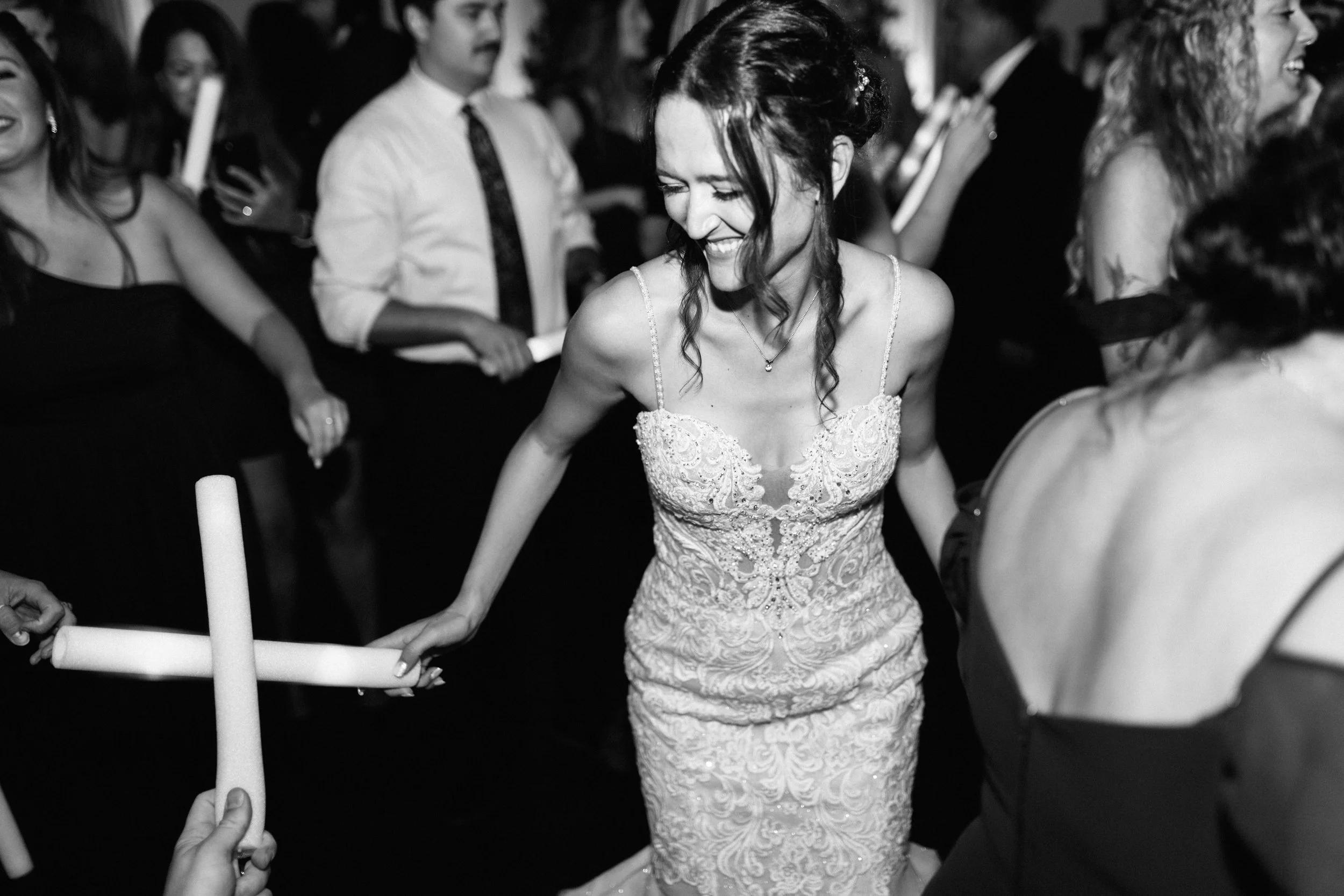 ShadowShinePictures-JeanaKyleBindas-Detroit-Wedding-Photography-625.jpg
