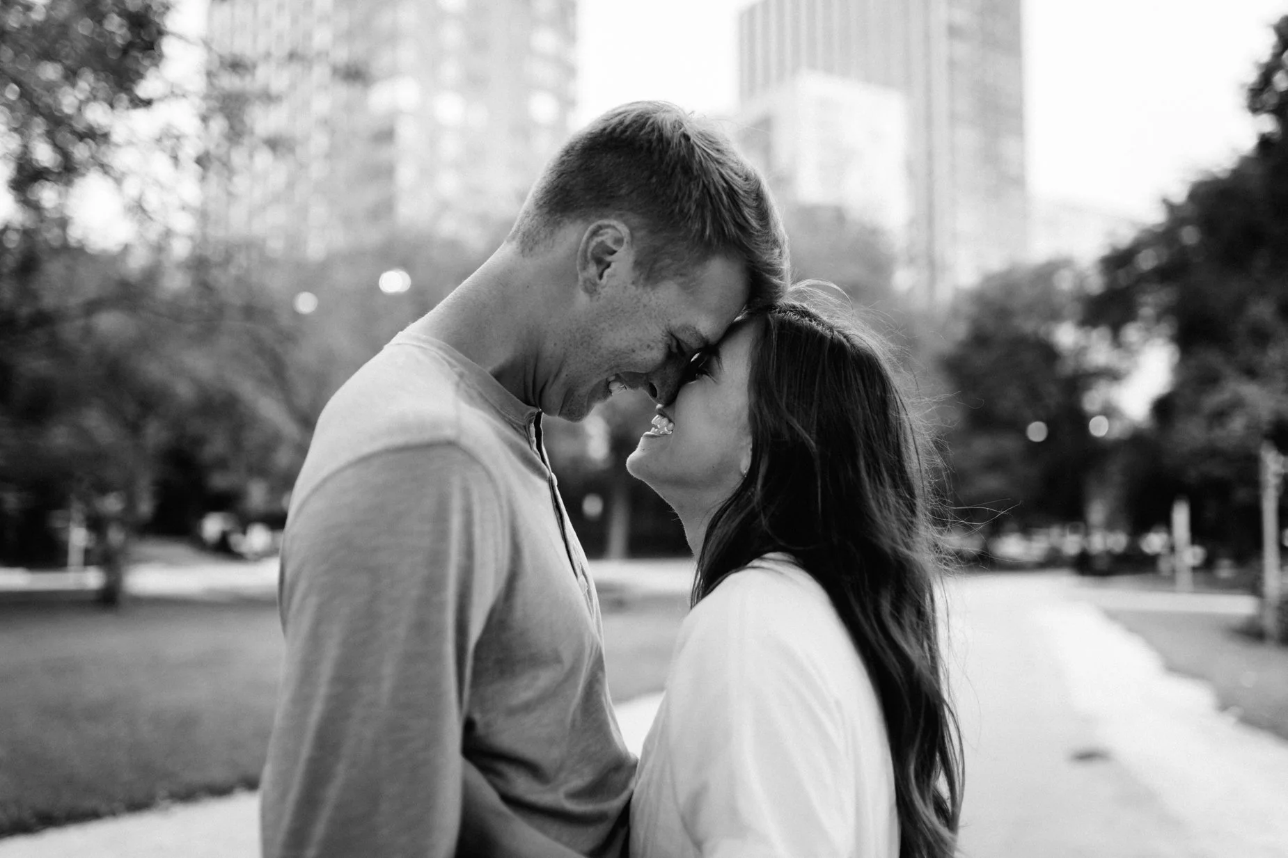 ShadowShinePictures-TarynZak-Chicago-Engagement-Photography-2.jpg