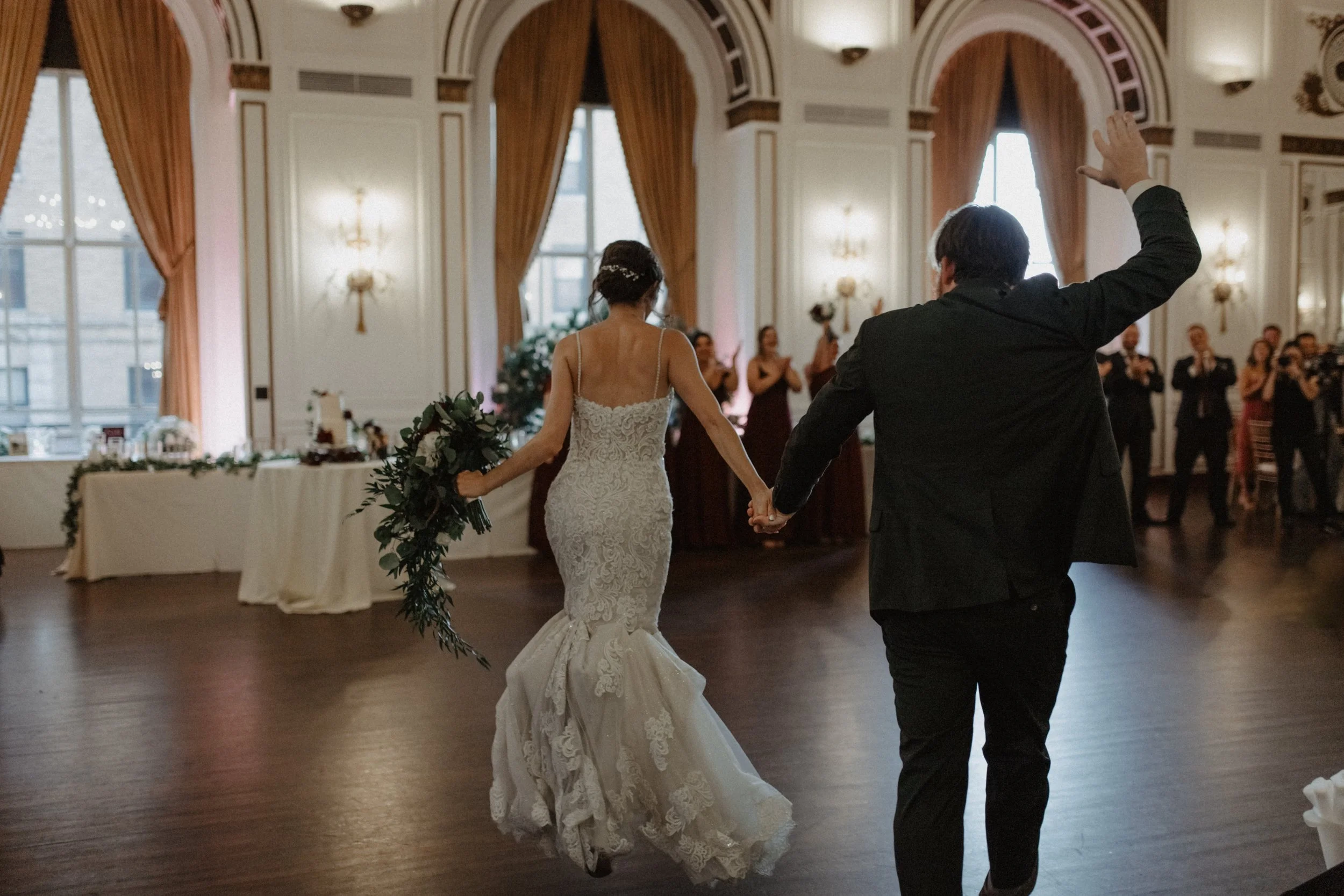 ShadowShinePictures-JeanaKyleBindas-Detroit-Wedding-Photography-463.jpg