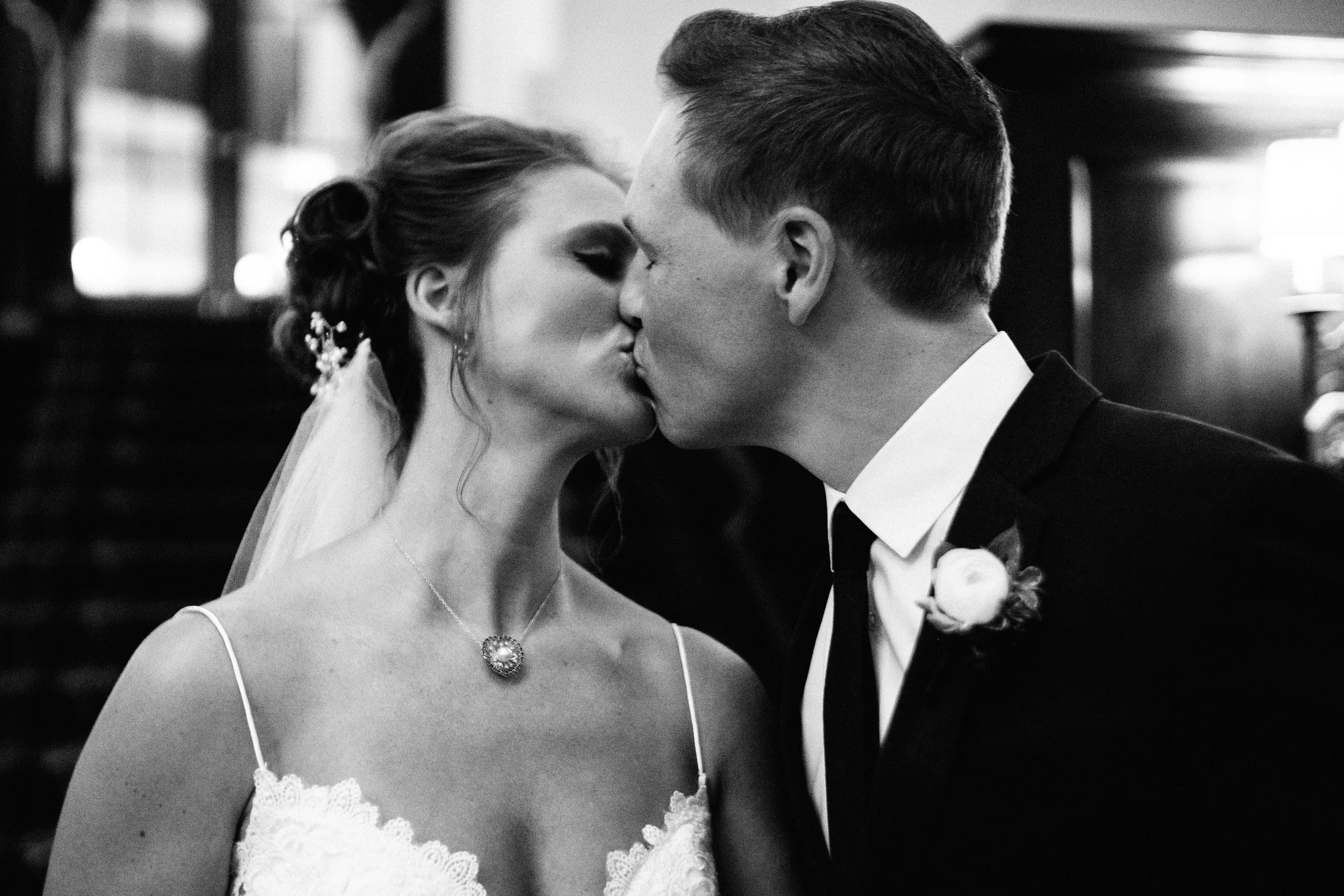 Merisa-Ryan-Heeke-Shadow-Shine-Pictures-Grand-Rapids-Wedding-Photography-14.jpg