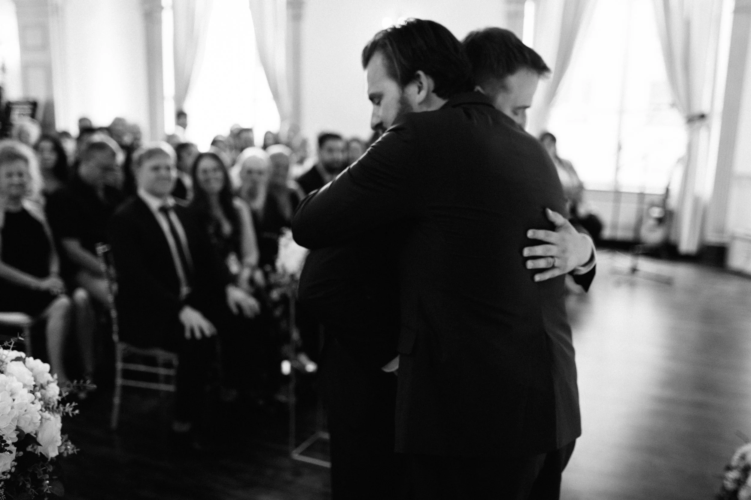 ShadowShinePictures-JeanaKyleBindas-Detroit-Wedding-Photography-334.jpg