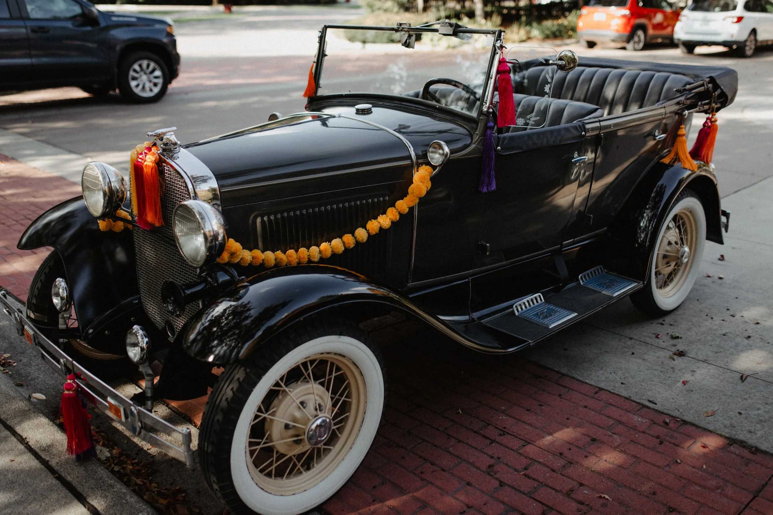 ShadowShinePictures-HollyAarasDharia-Dearborn-Wedding-Photography-123.jpg