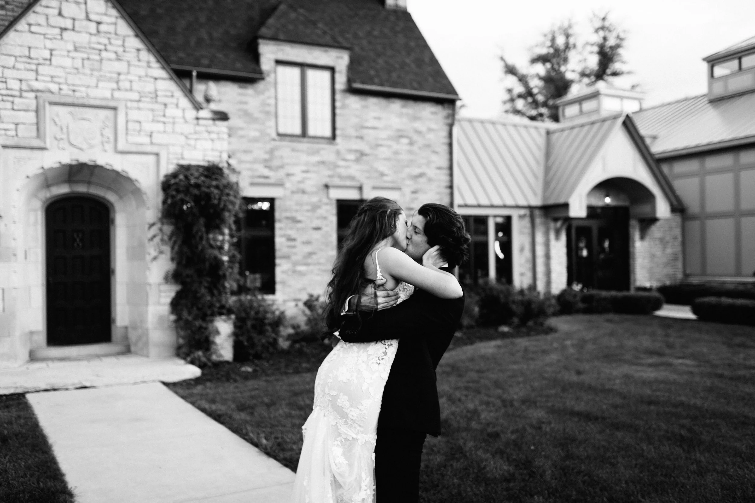 ShadowShinePictures-PeytonEganBaker-Grand-Rapids-Wedding-Photography-35.jpg
