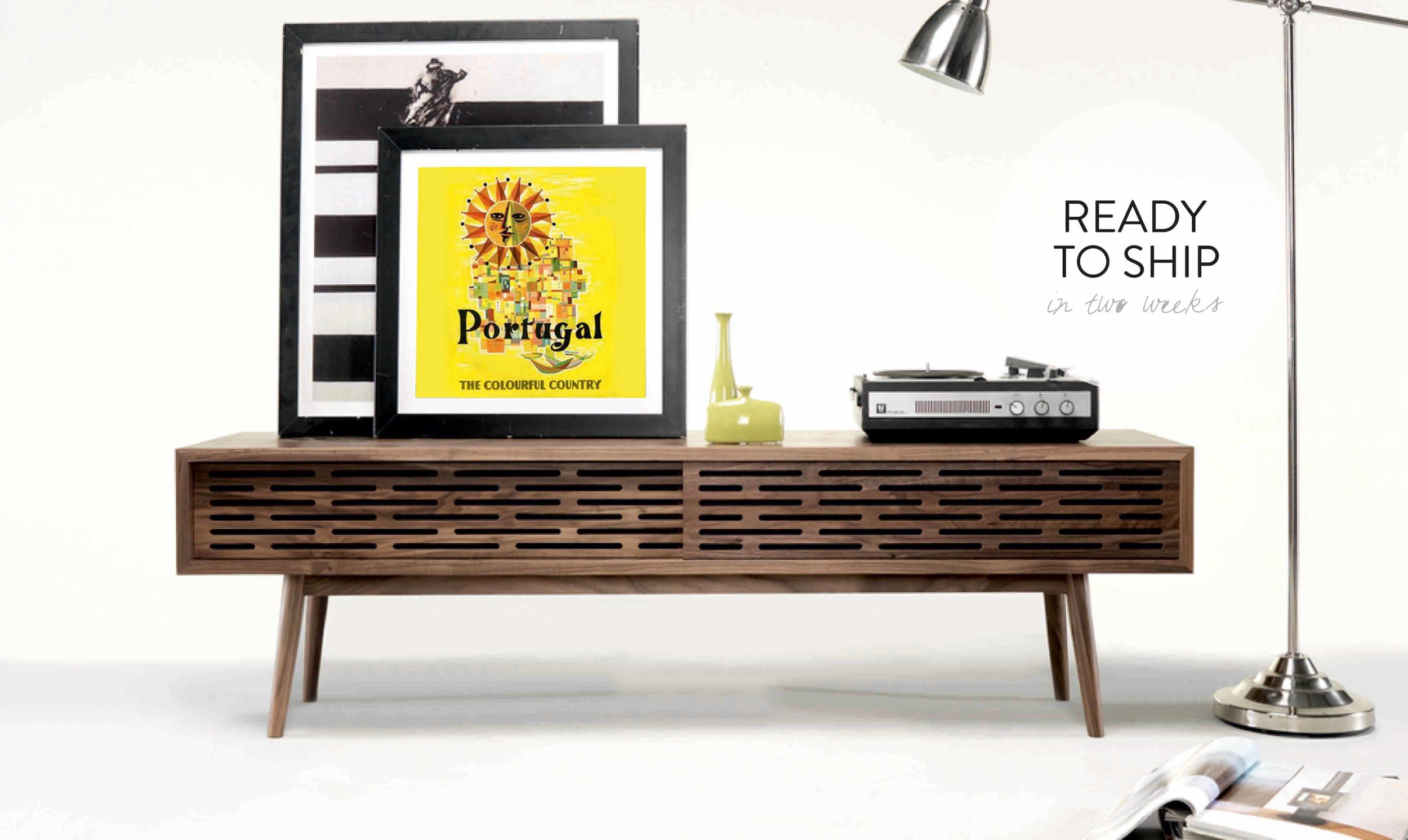 RADIO is a versatile and functional TV cabinet with an exclusive design which emphasis the woodwork of craftsmen.
