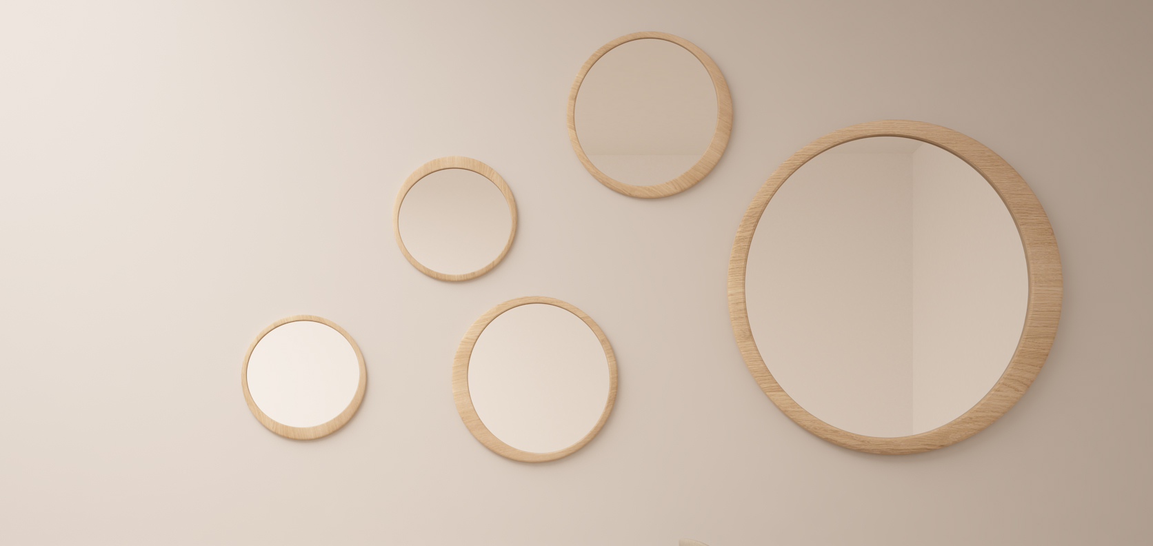 A series of mirrors in three sizes and three color versions that challenges the function of a classic mirror and adds the dimension of decoration to an interior setting.