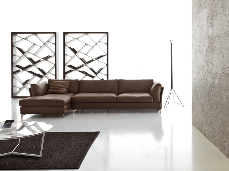 SHANGHAI bookcase from ALIVAR makes a great visual impact with its distinctive style, giving the room an extremely classy and refined style.