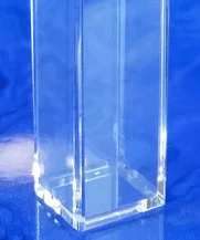Closeup on our cryogenically fused 64fluv10 cuvette