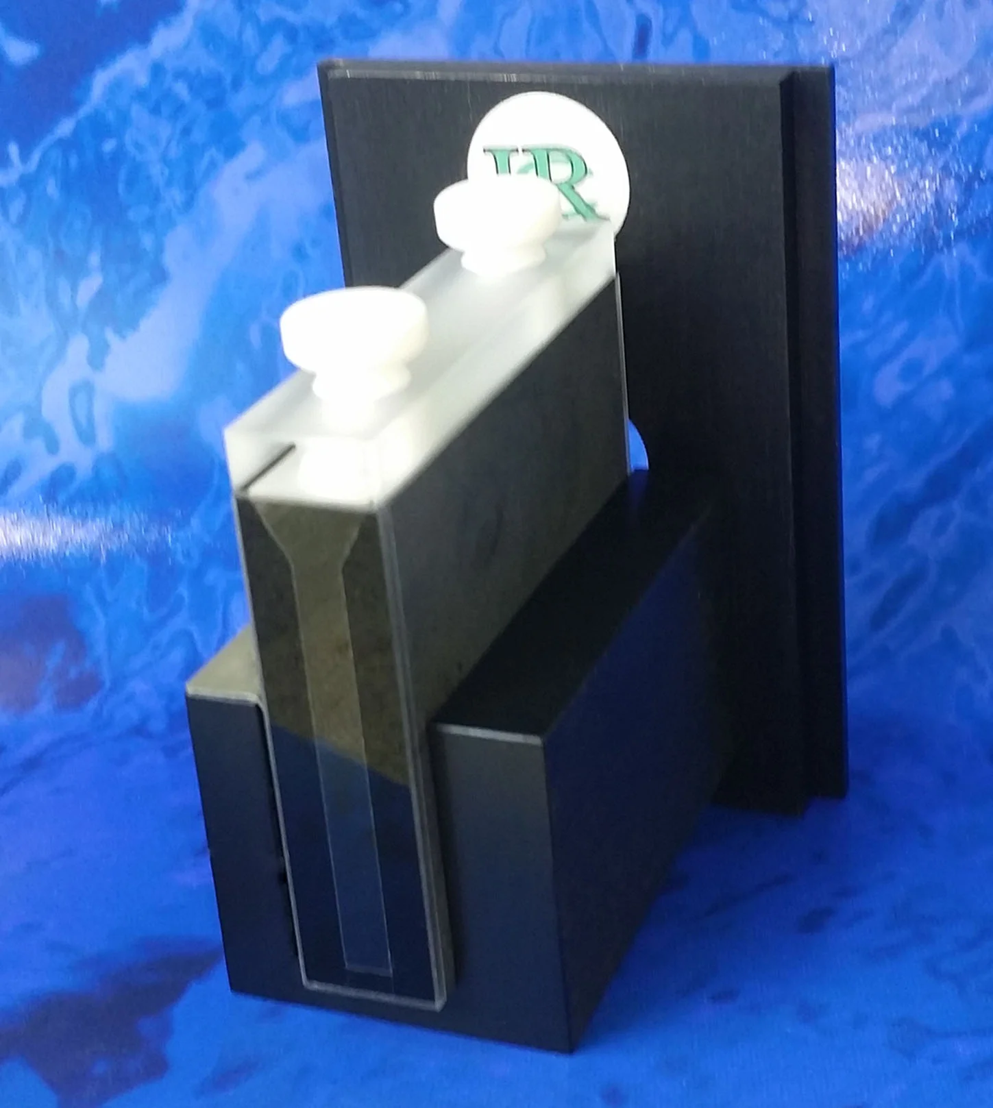 FTIR Rectangular Cuvette Holder — FireflySci Cuvette Shop
