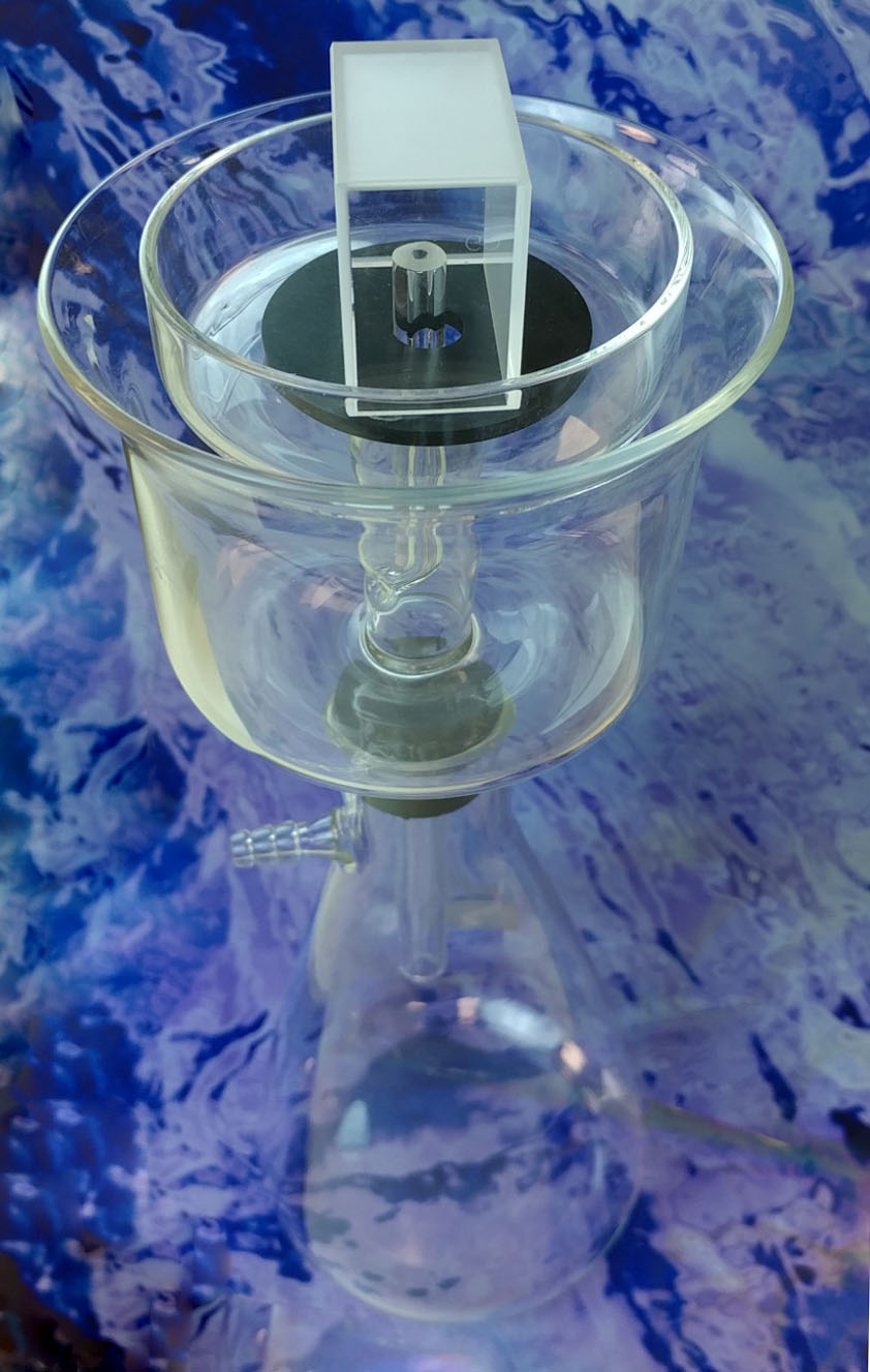 P65L-withcuvette.jpg