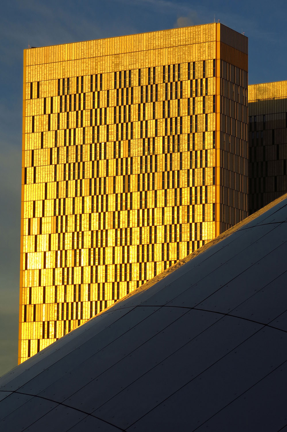 Lux gold building.jpg