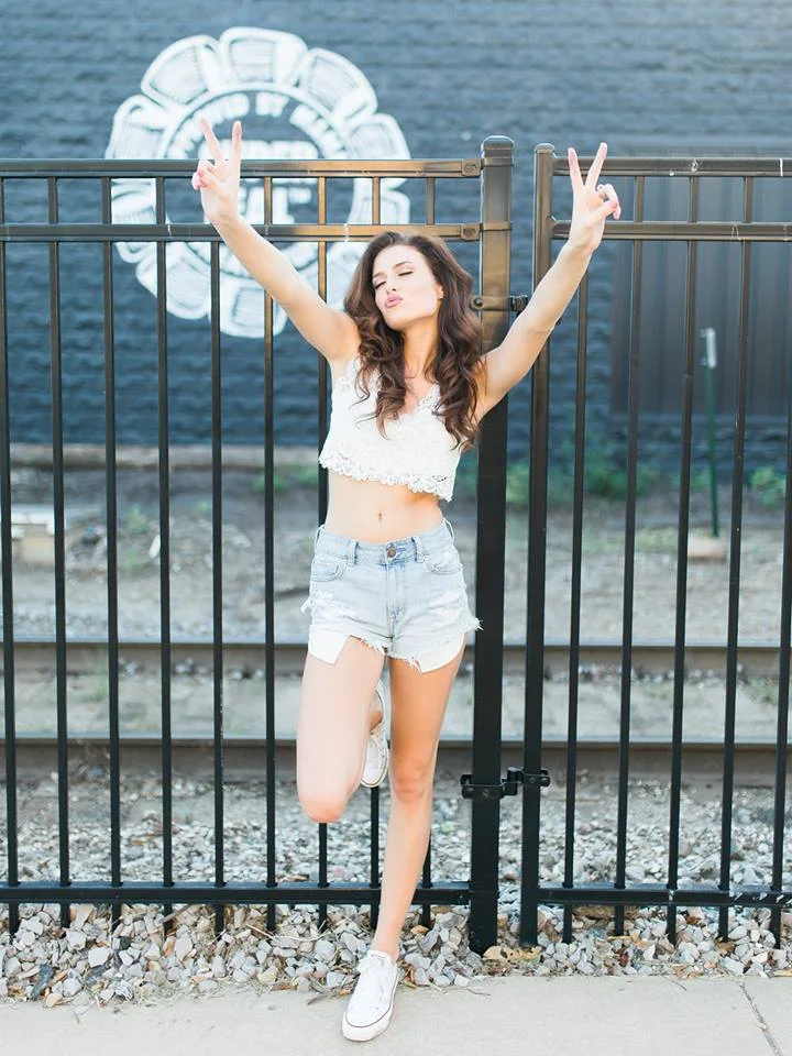 KelseyMyers_33678794_KELSEYFULLLENGTH.jpg