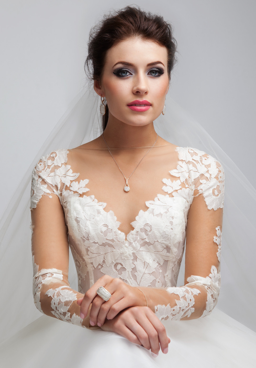 cecils-arkansas-bride-fashion-an-affair-to-remember-ss16-602.jpg
