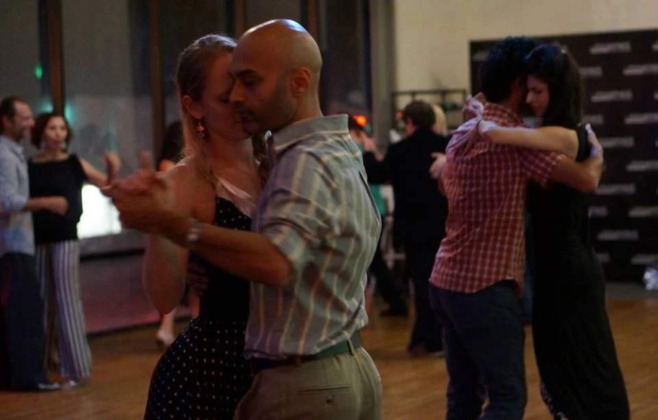 tango9.jpg