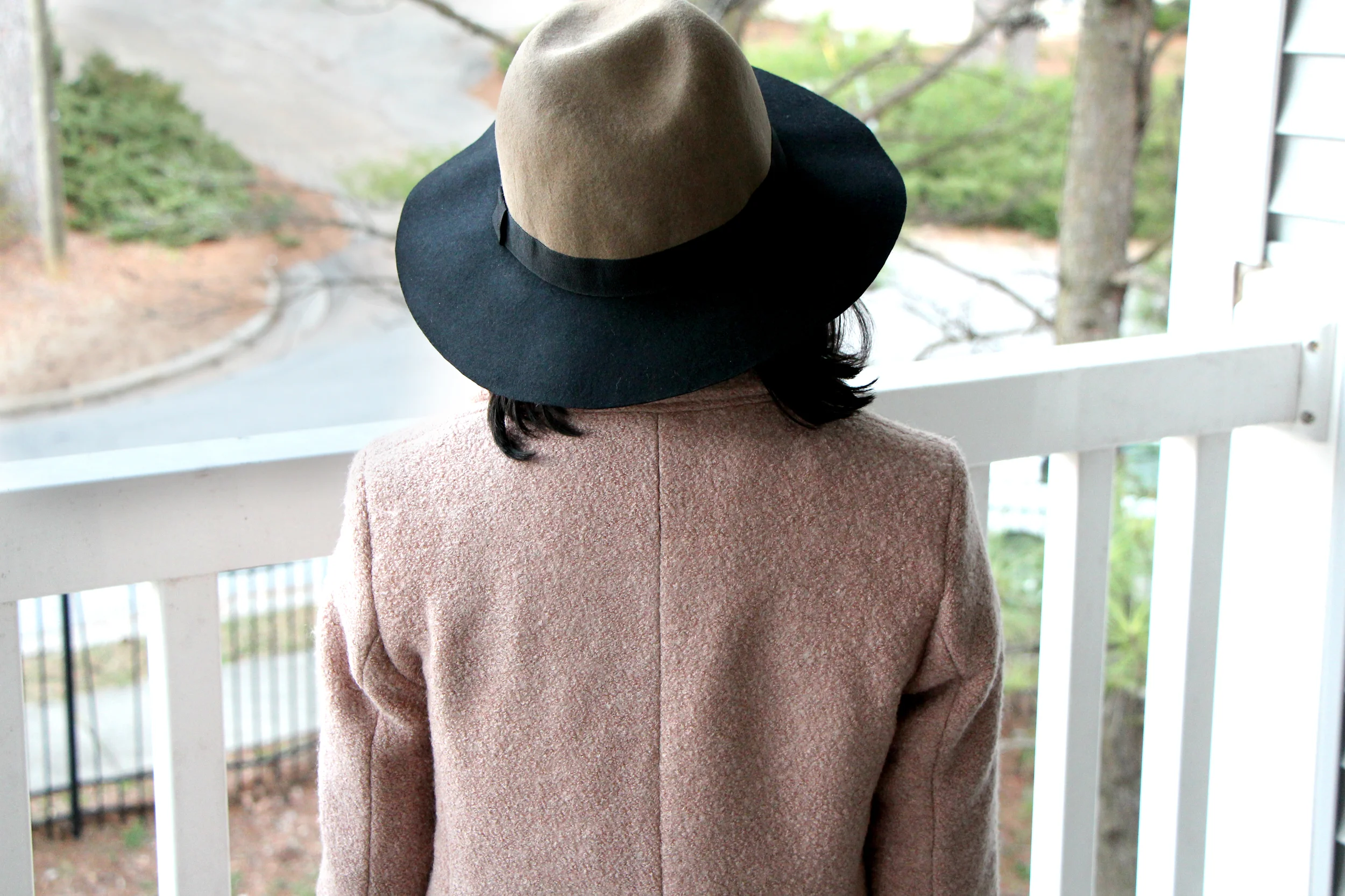 oasiskatycoat.jpg