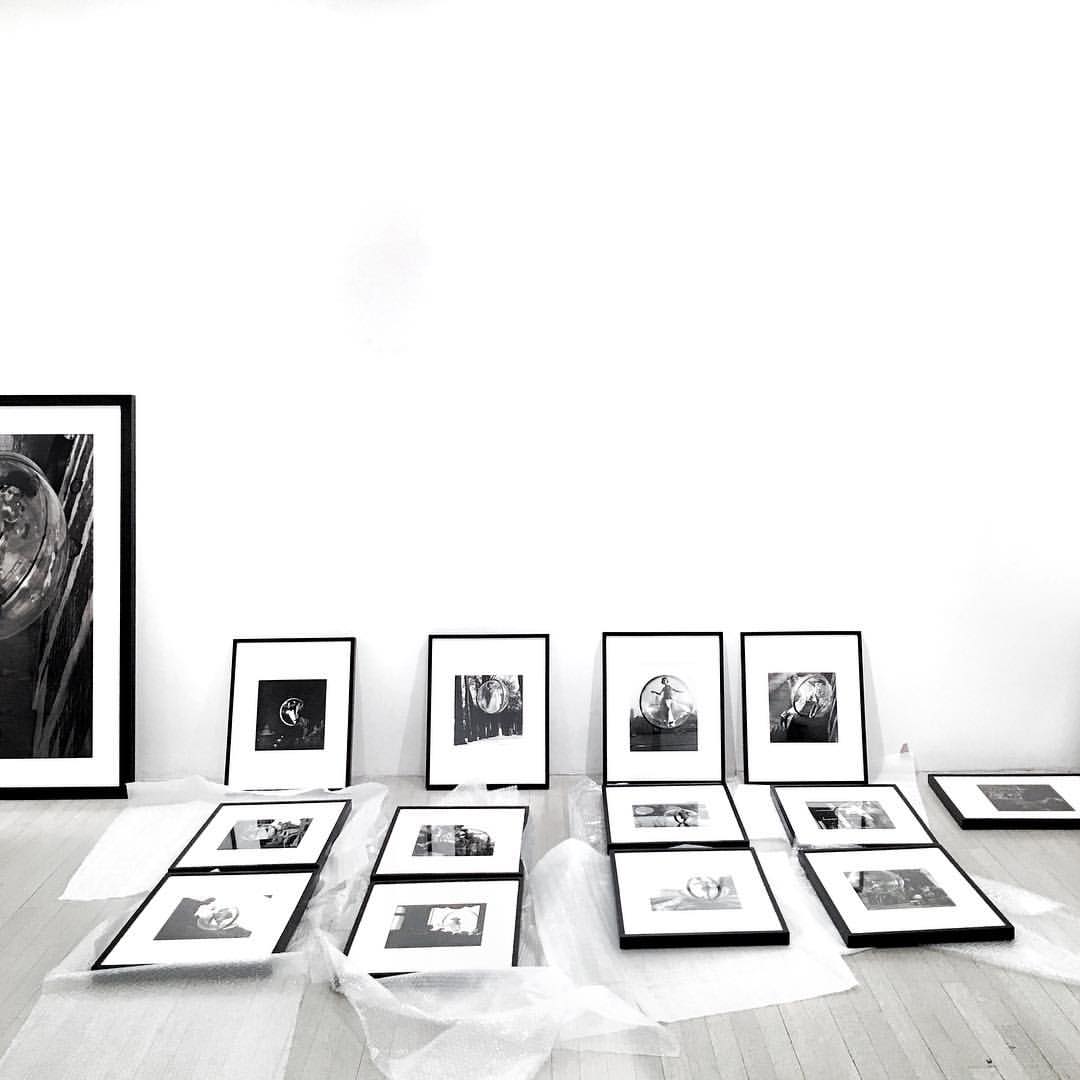 Today I had witnessed the art of curating and designing the installation  for @sokolsky new photography exhibit, with the  legendary #TakiWise. Thank you my friends at @staleywisegallery , every visit is a unique experience! @georgekocis your passio…