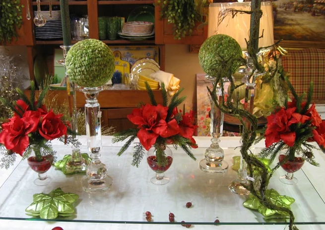 &nbsp; &nbsp; &nbsp; &nbsp; &nbsp; &nbsp; &nbsp; &nbsp; &nbsp; &nbsp; &nbsp;&nbsp;Floral Creations