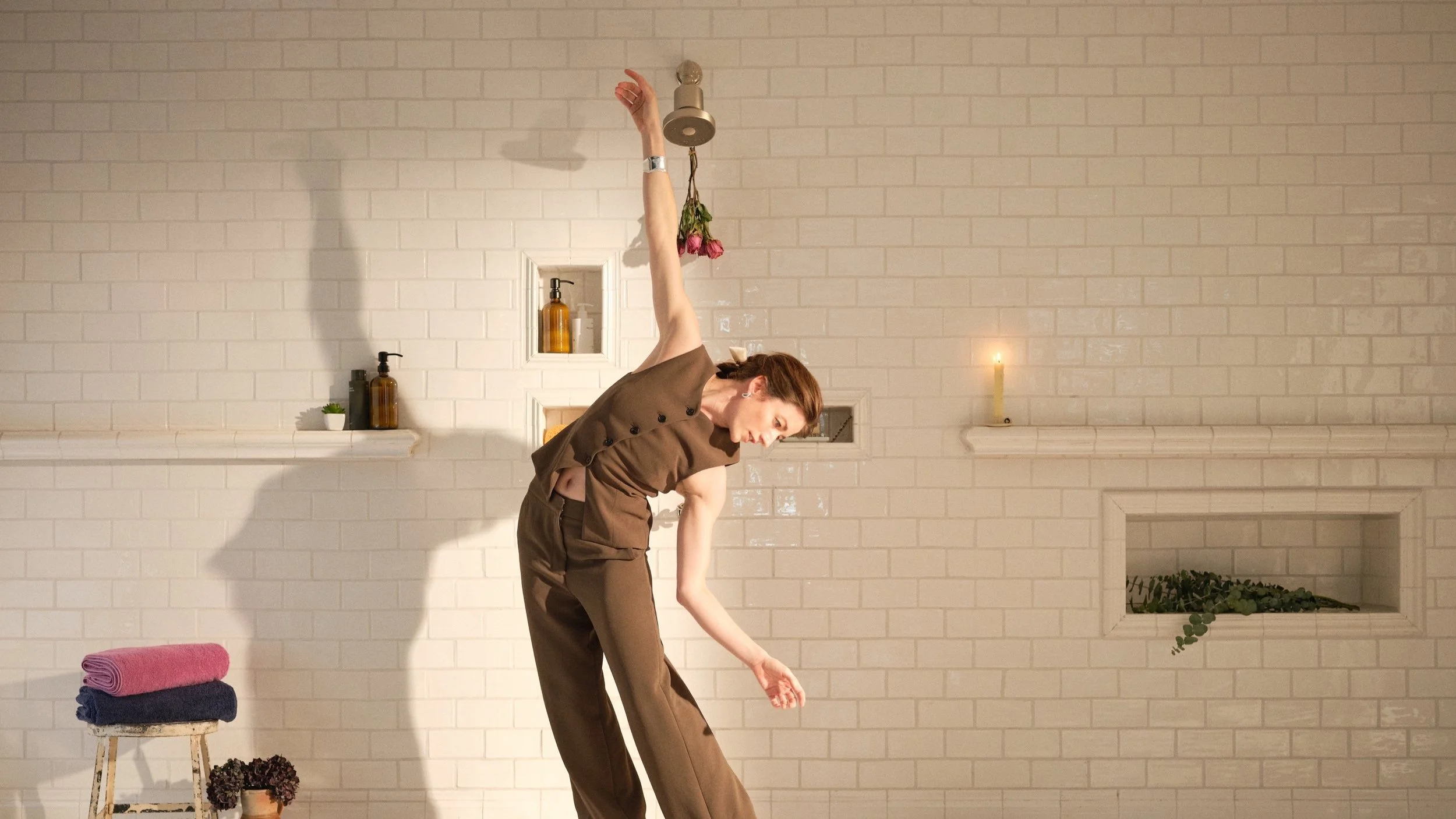 JOLIE_NYE24_LINDSEY_30_BROADCAST_PRIME