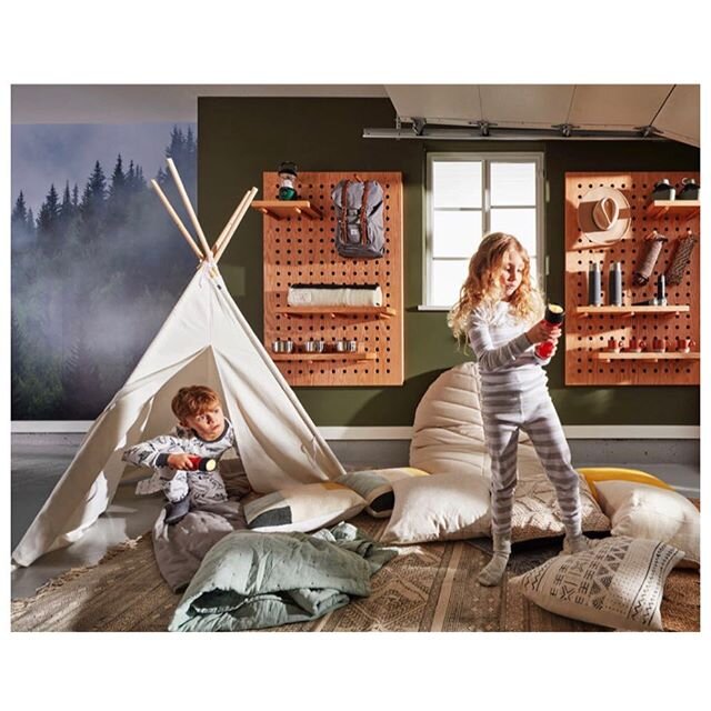 Wishing I was going camping this long weekend. 🏕 🌲 🔥 
Wishing even harder I had this garage for some rainy day indoor camping. ⛺️ New work for @mosaic_homes shot by @martin_tessler. HMU @sonialealserafim