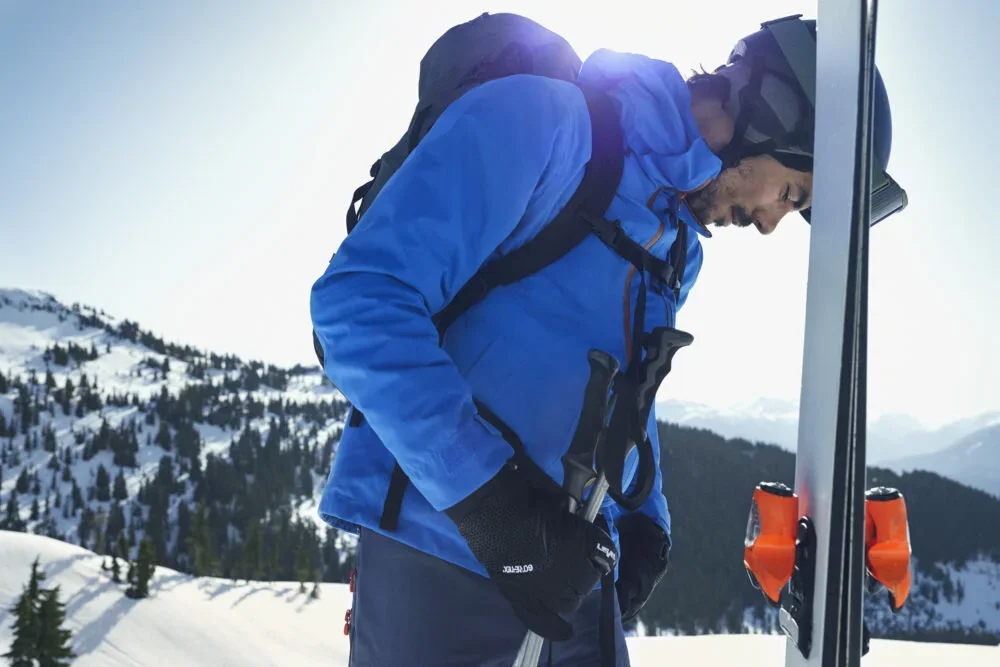 Samrobinson_gore-tex_Face_Plant_03_01092_F3_LOGO-1000x667.jpg.webp