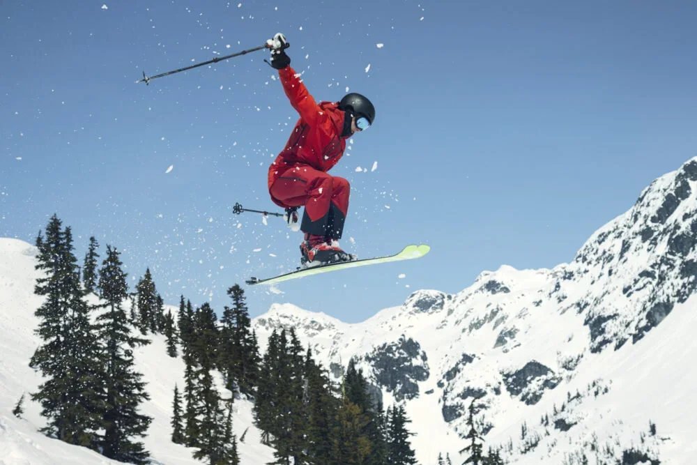 Samrobinson_gore-tex_Face_Plant_07_04416_F2_NO_LOGO-1000x667.jpg.webp