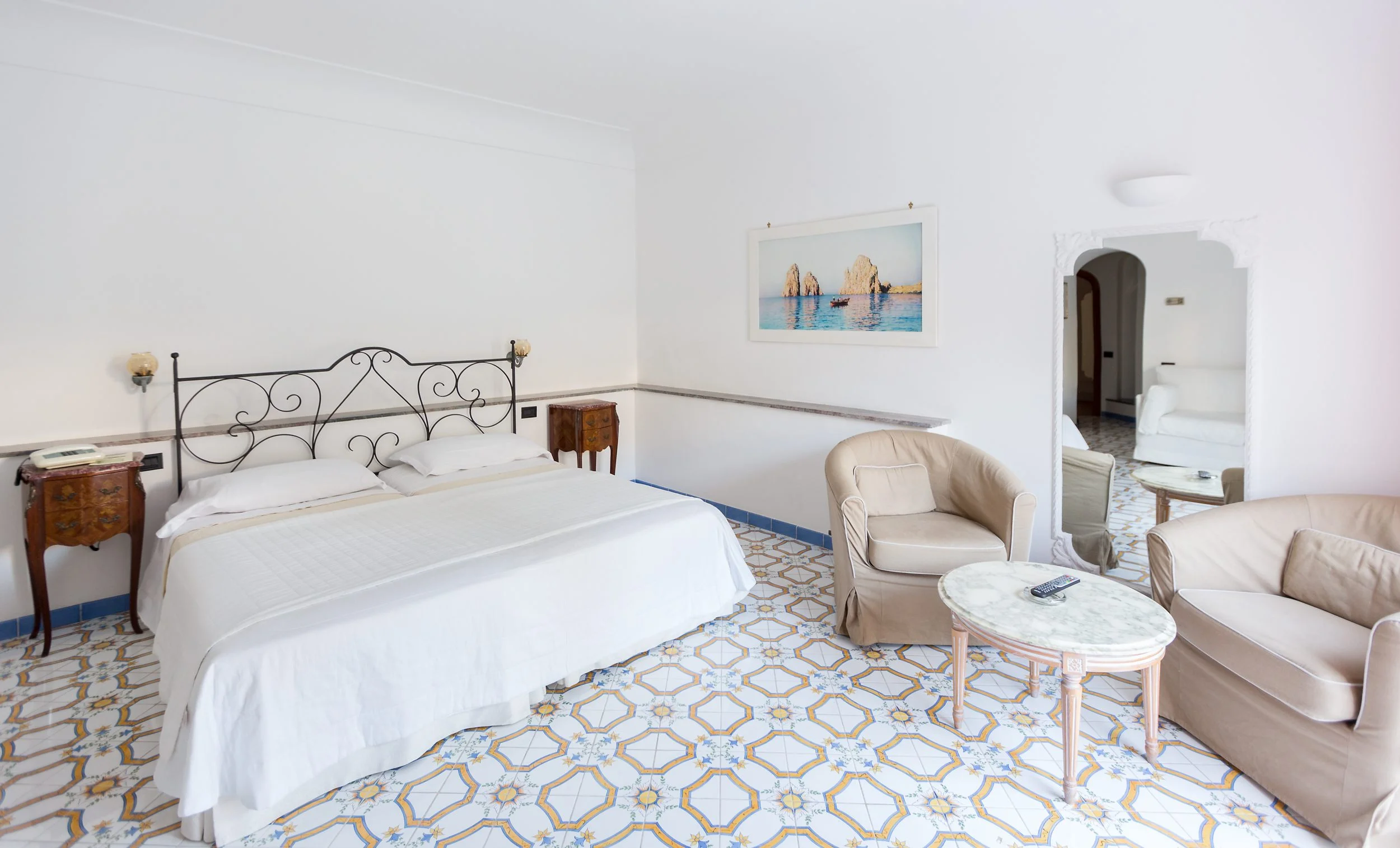 Hotel-Mamela-Capri-Italy-18.jpg